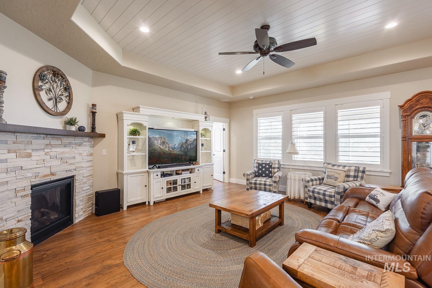 15396 Flora Springs, Caldwell, Idaho 83607, 4 Bedrooms, 2.5 Bathrooms, Residential For Sale, Price $639,000, 99004239