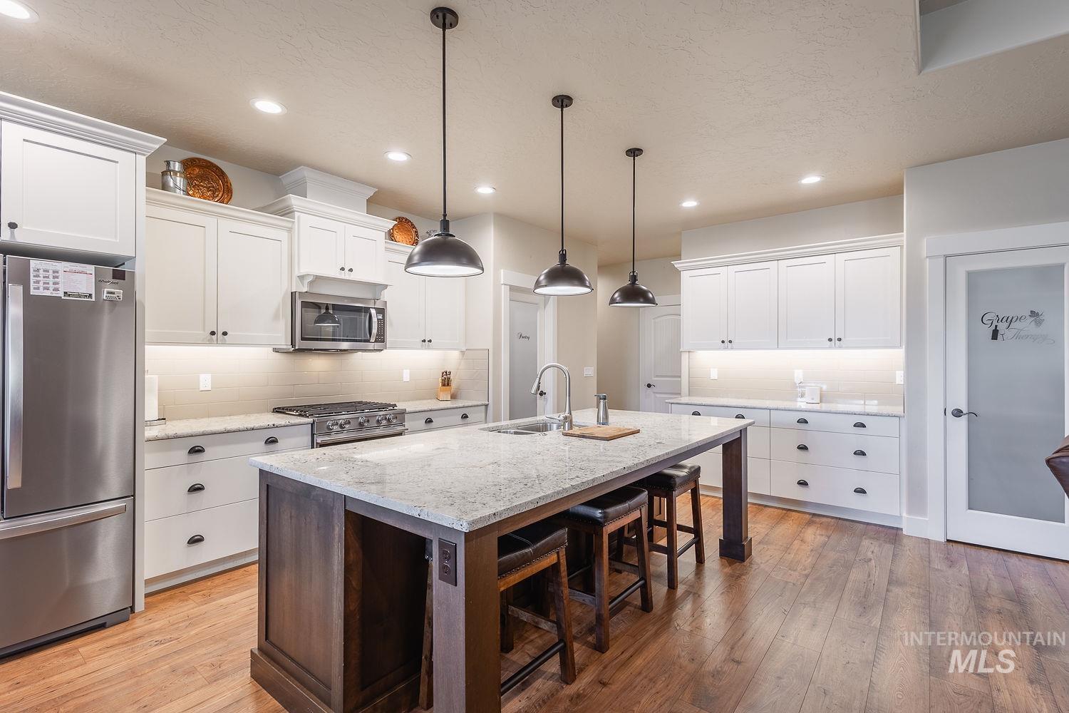 15396 Flora Springs, Caldwell, Idaho 83607, 4 Bedrooms, 2.5 Bathrooms, Residential For Sale, Price $639,000, 99004239