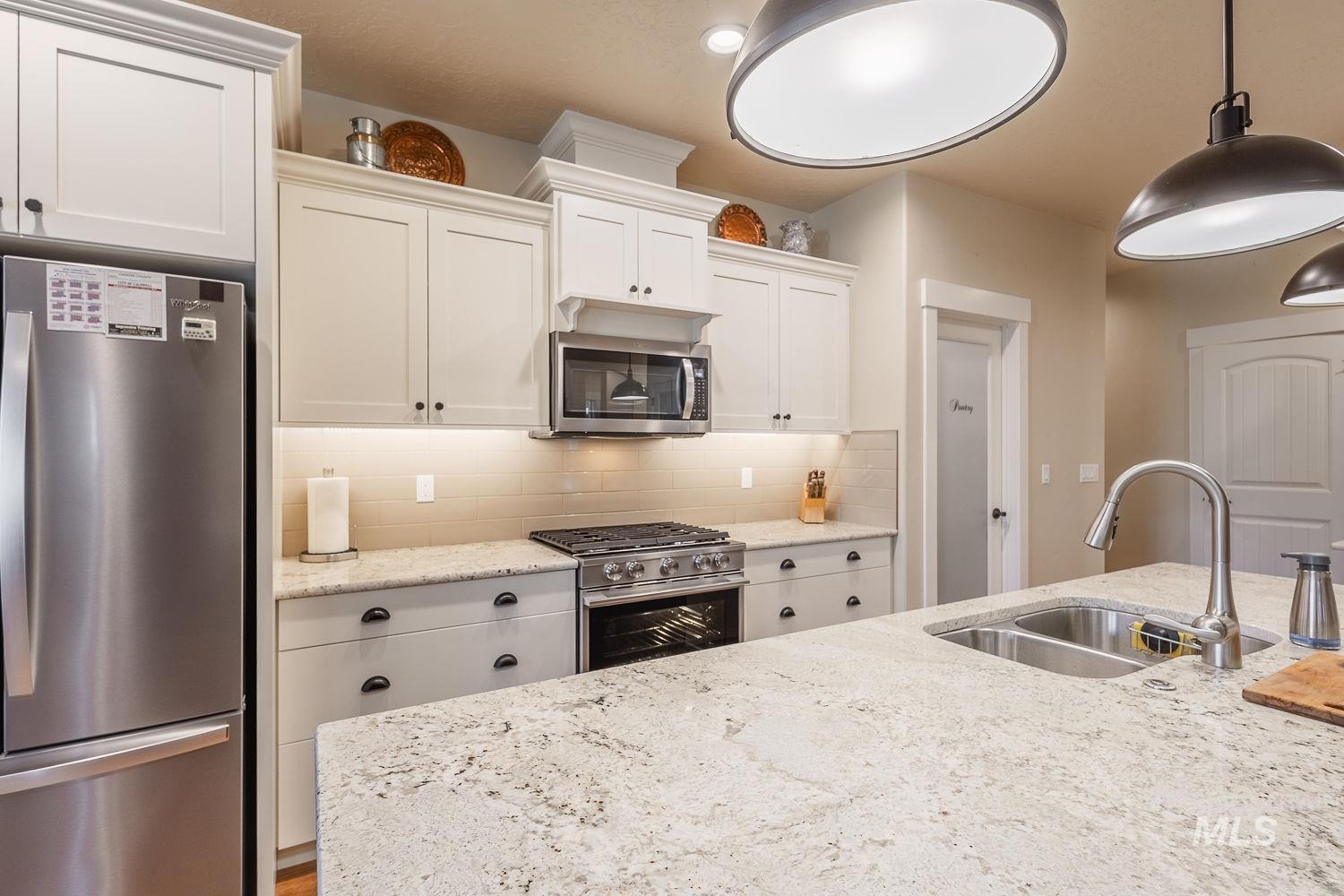 15396 Flora Springs, Caldwell, Idaho 83607, 4 Bedrooms, 2.5 Bathrooms, Residential For Sale, Price $639,000, 99004239