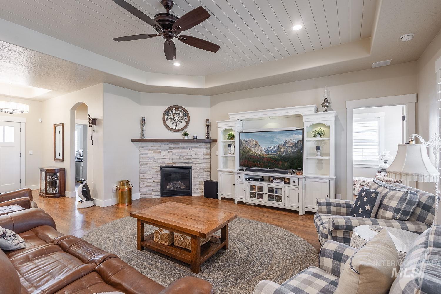 15396 Flora Springs, Caldwell, Idaho 83607, 4 Bedrooms, 2.5 Bathrooms, Residential For Sale, Price $639,000, 99004239