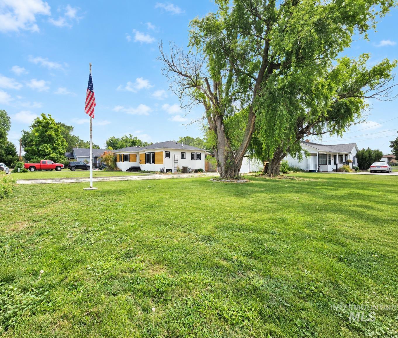 508 E Ash St., Caldwell, Idaho 83605, 3 Bedrooms, 2 Bathrooms, Residential For Sale, Price $370,000, 99004240