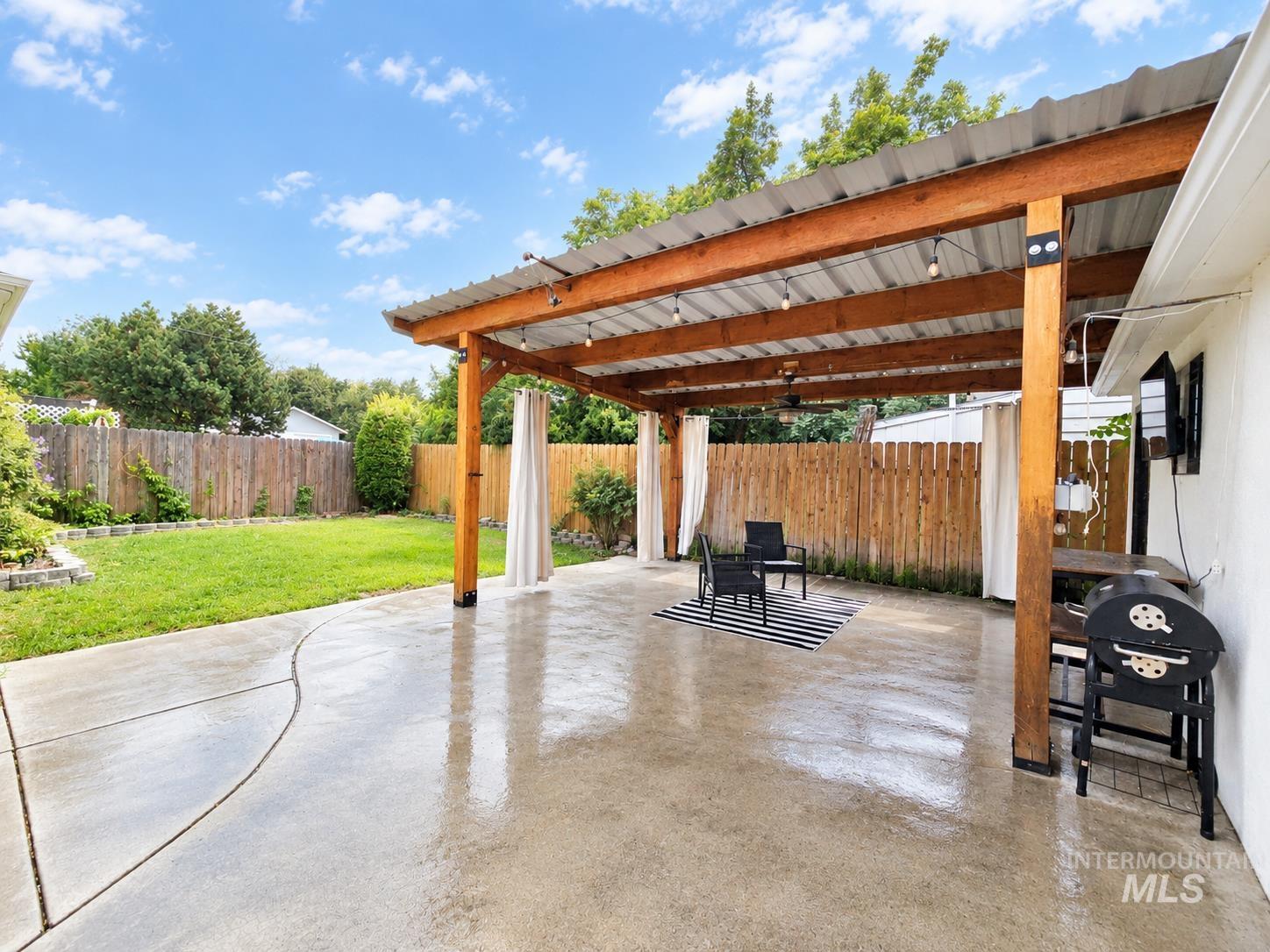 508 E Ash St., Caldwell, Idaho 83605, 3 Bedrooms, 2 Bathrooms, Residential For Sale, Price $370,000, 99004240