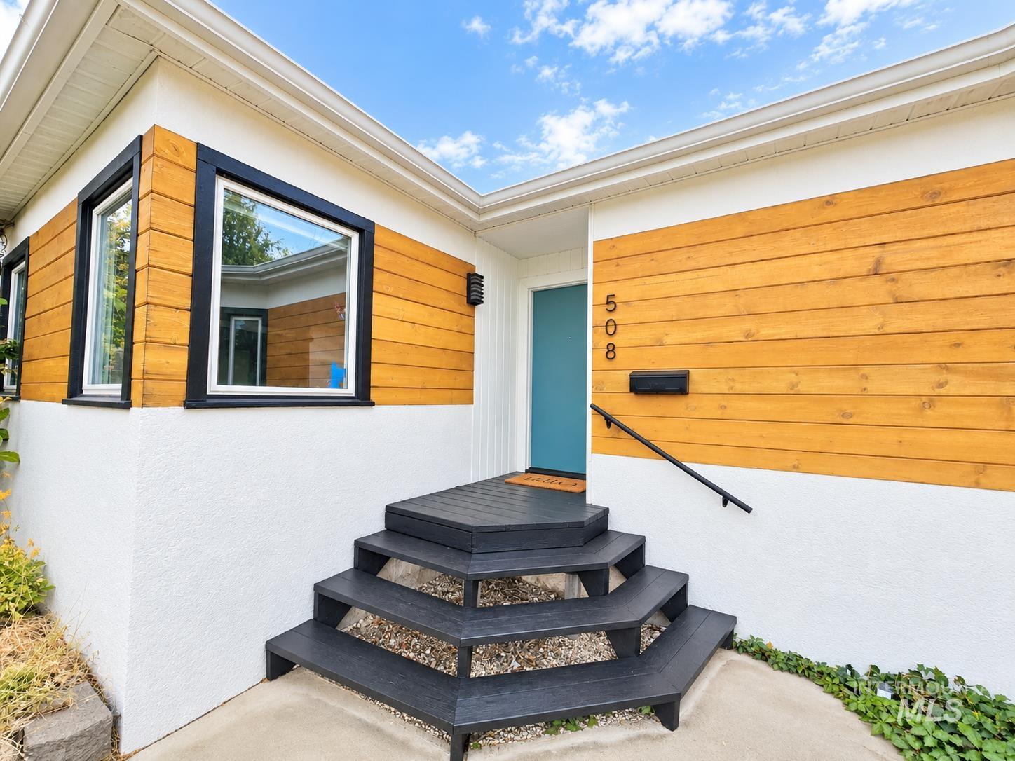508 E Ash St., Caldwell, Idaho 83605, 3 Bedrooms, 2 Bathrooms, Residential For Sale, Price $370,000, 99004240