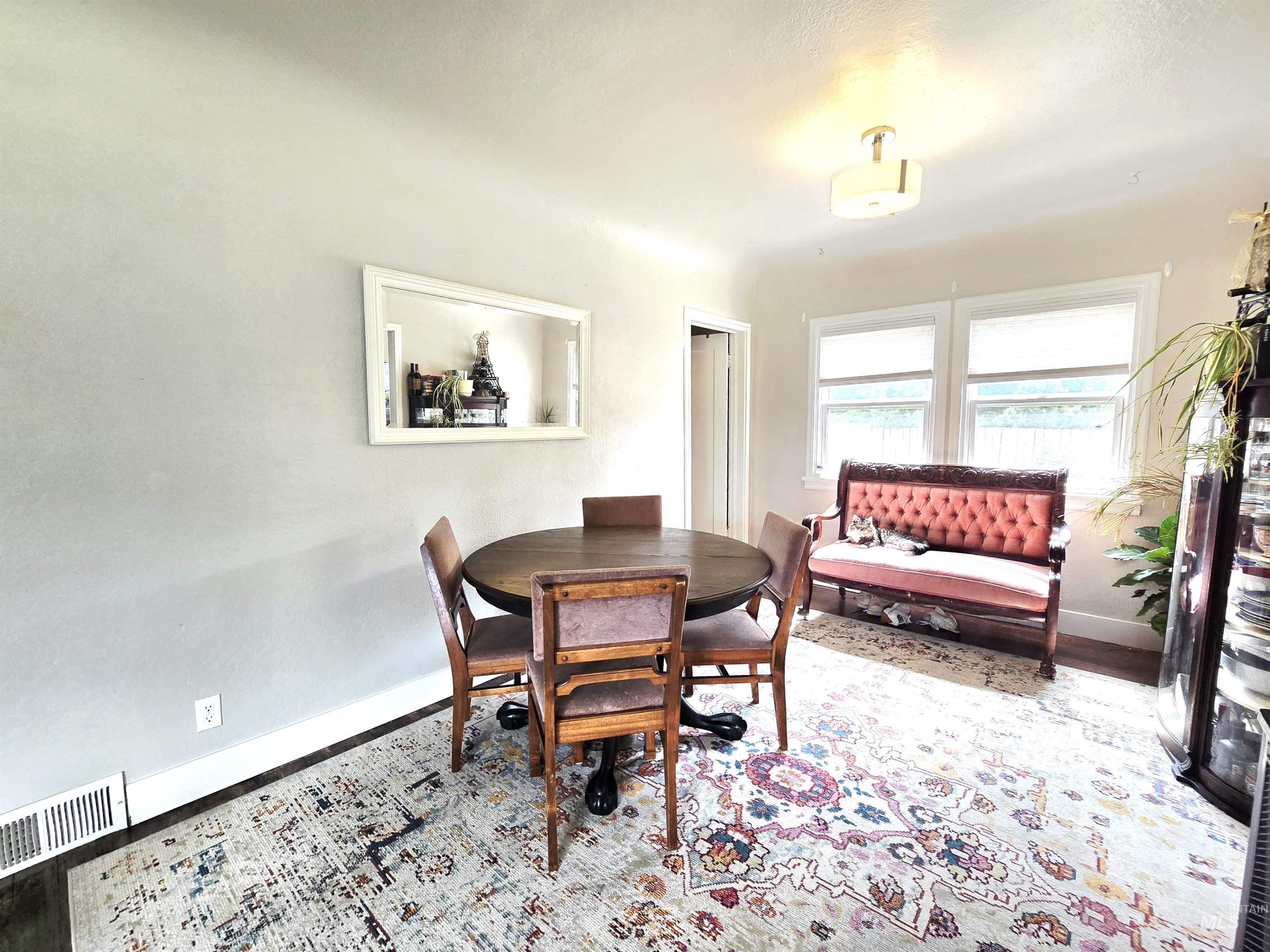508 E Ash St., Caldwell, Idaho 83605, 3 Bedrooms, 2 Bathrooms, Residential For Sale, Price $370,000, 99004240