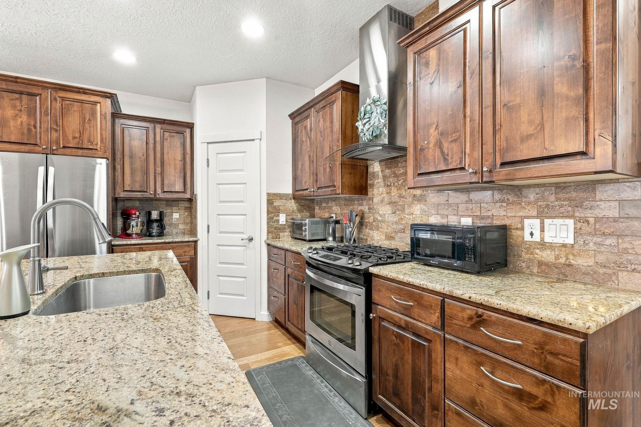 6091 N Willowdale Pl, Garden City, Idaho 83714, 4 Bedrooms, 2 Bathrooms, Residential For Sale, Price $610,000, 99004241