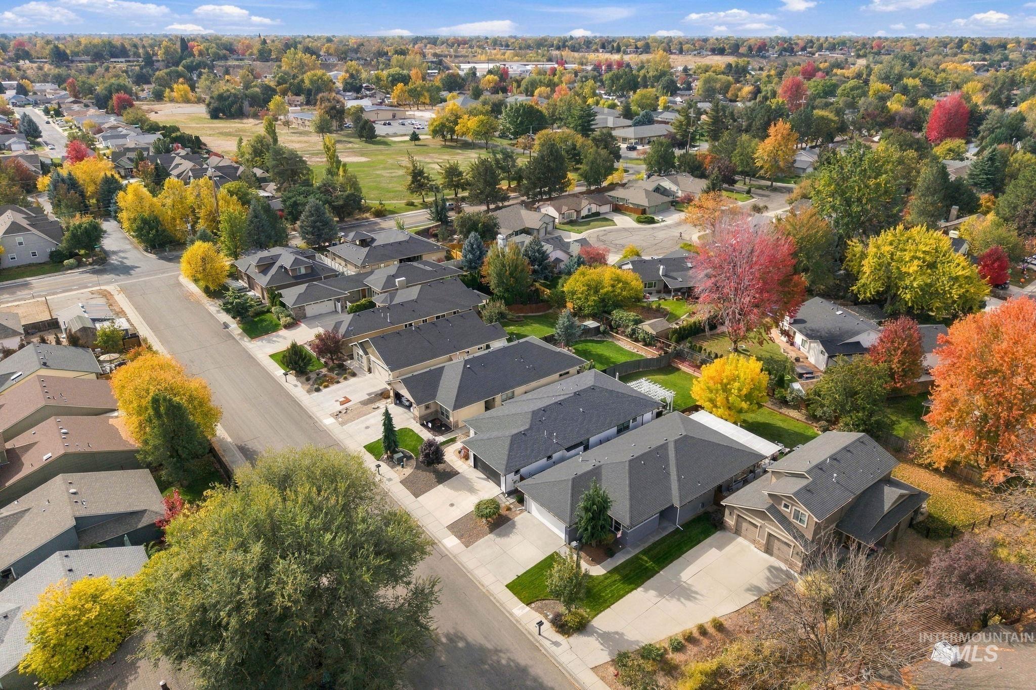 6091 N Willowdale Pl, Garden City, Idaho 83714, 4 Bedrooms, 2 Bathrooms, Residential For Sale, Price $610,000, 99004241