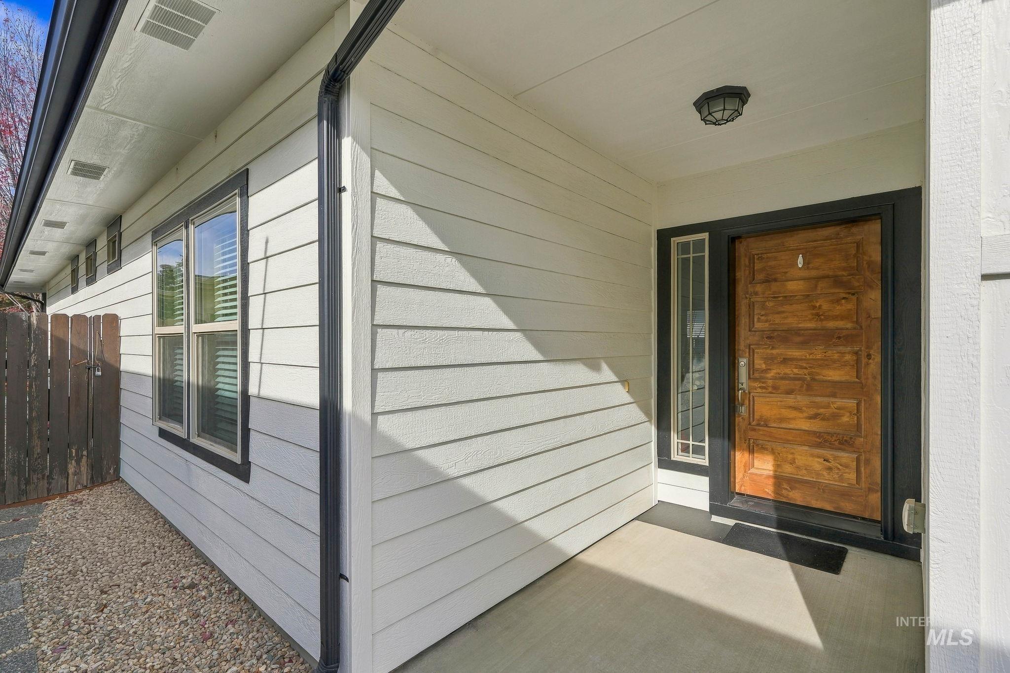 6091 N Willowdale Pl, Garden City, Idaho 83714, 4 Bedrooms, 2 Bathrooms, Residential For Sale, Price $610,000, 99004241