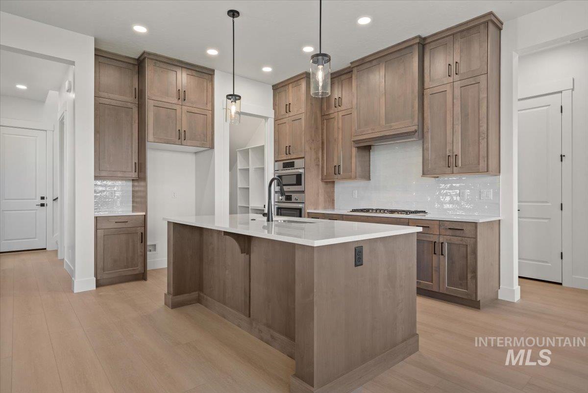 11179 S Corballis Ln, Kuna, Idaho 83634, 3 Bedrooms, 3 Bathrooms, Residential For Sale, Price $679,880, 99004242
