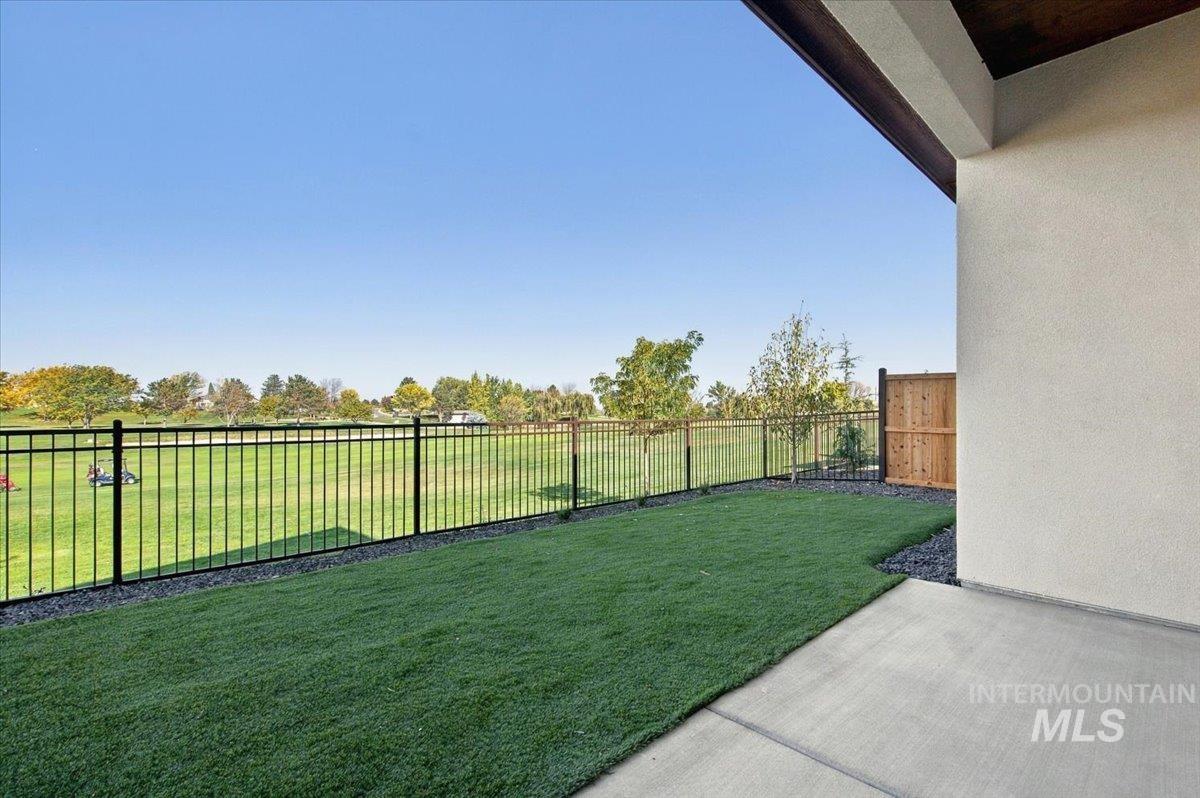 11179 S Corballis Ln, Kuna, Idaho 83634, 3 Bedrooms, 3 Bathrooms, Residential For Sale, Price $679,880, 99004242