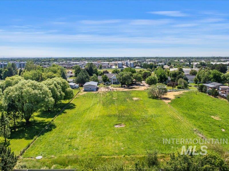 3040 N Duane Dr, Meridian, Idaho 83646, 4 Bedrooms, 5.5 Bathrooms, Farm & Ranch For Sale, Price $1,849,999, 99004244