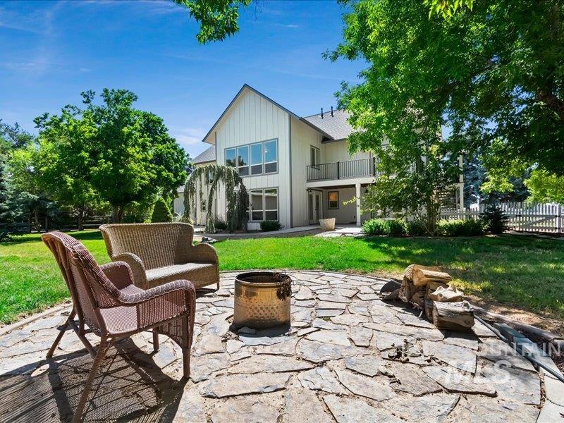 3040 N Duane Dr, Meridian, Idaho 83646, 4 Bedrooms, 5.5 Bathrooms, Farm & Ranch For Sale, Price $1,849,999, 99004244