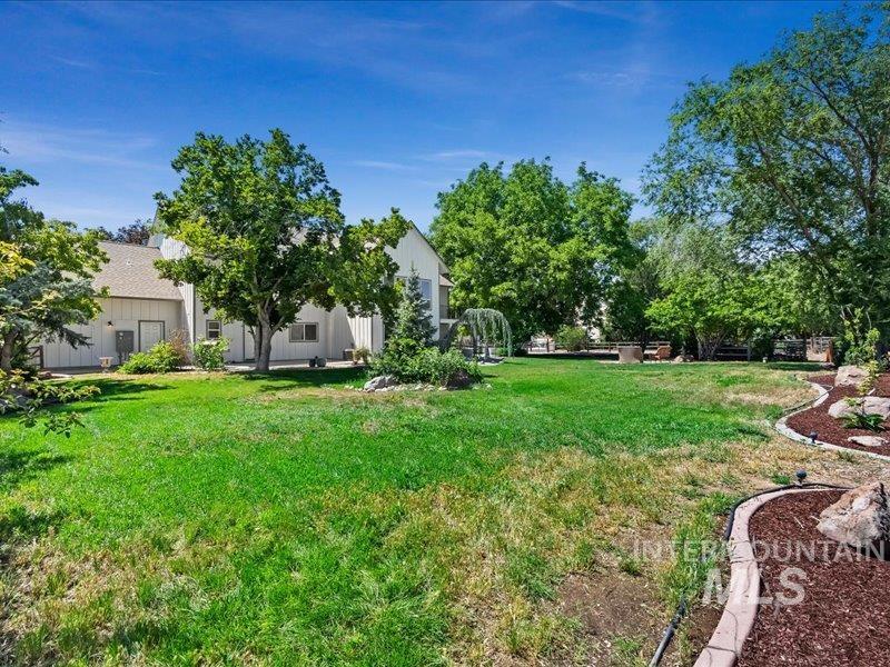 3040 N Duane Dr, Meridian, Idaho 83646, 4 Bedrooms, 5.5 Bathrooms, Farm & Ranch For Sale, Price $1,849,999, 99004244