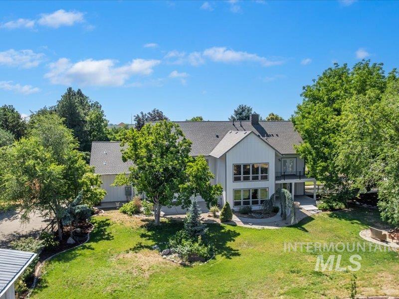 3040 N Duane Dr, Meridian, Idaho 83646, 4 Bedrooms, 5.5 Bathrooms, Farm & Ranch For Sale, Price $1,849,999, 99004244