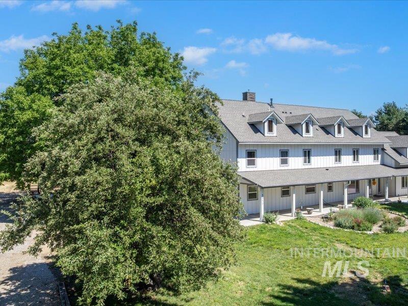 3040 N Duane Dr, Meridian, Idaho 83646, 4 Bedrooms, 5.5 Bathrooms, Farm & Ranch For Sale, Price $1,849,999, 99004244