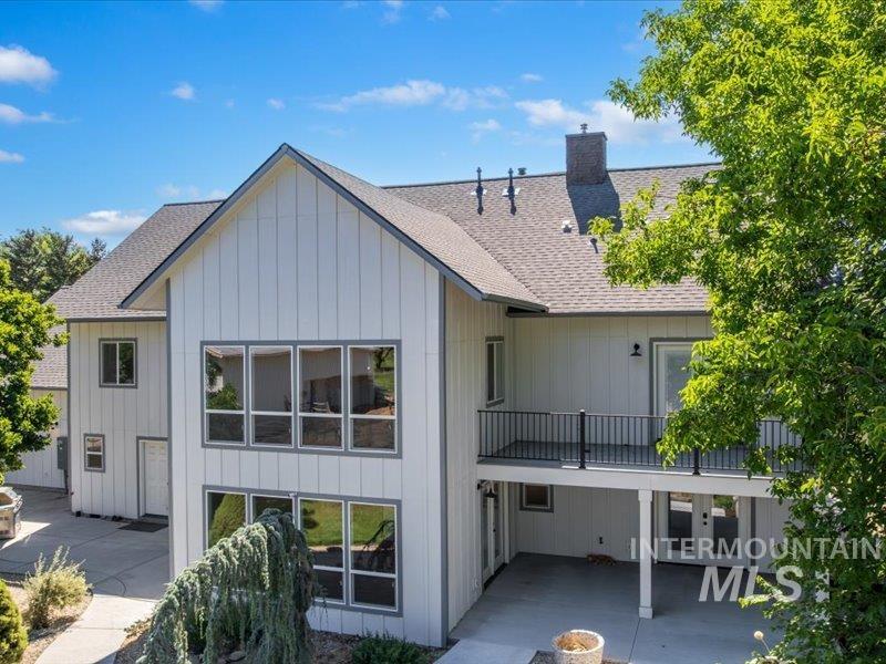 3040 N Duane Dr, Meridian, Idaho 83646, 4 Bedrooms, 5.5 Bathrooms, Farm & Ranch For Sale, Price $1,849,999, 99004244