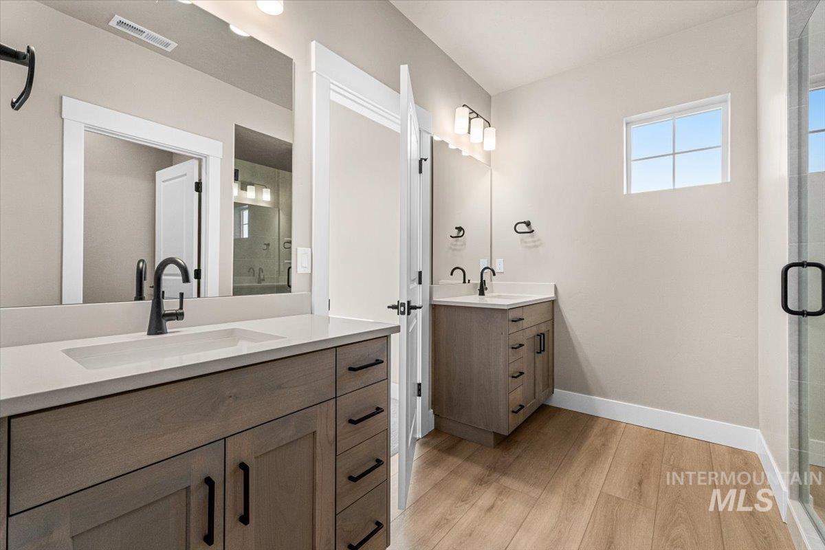 858 S Contusion Ave, Nampa, Idaho 83687, 4 Bedrooms, 2.5 Bathrooms, Residential For Sale, Price $564,880, 99004246