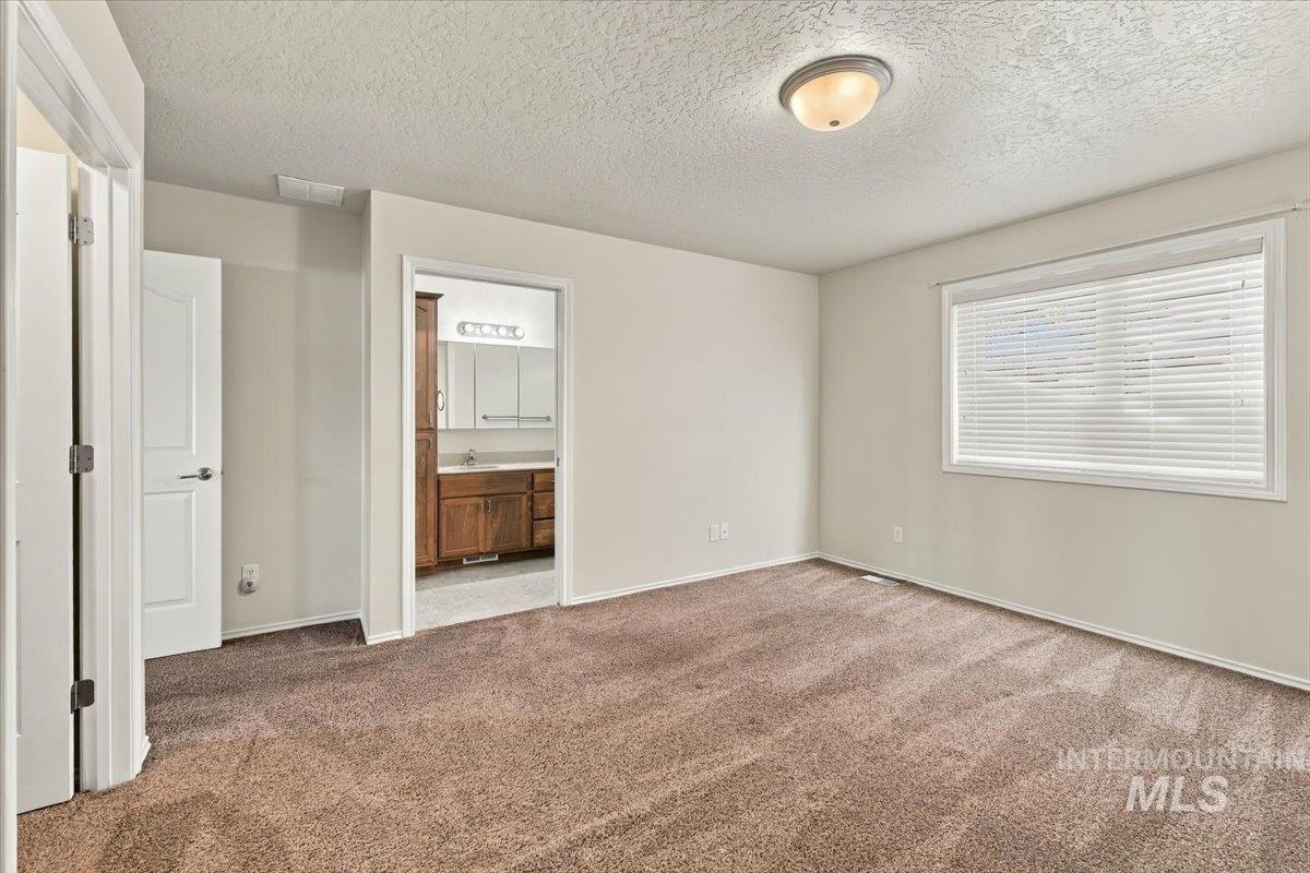 2114 Alder Dr, Caldwell, Idaho 83605, 2 Bedrooms, 2 Bathrooms, Residential For Sale, Price $325,000, 99004250