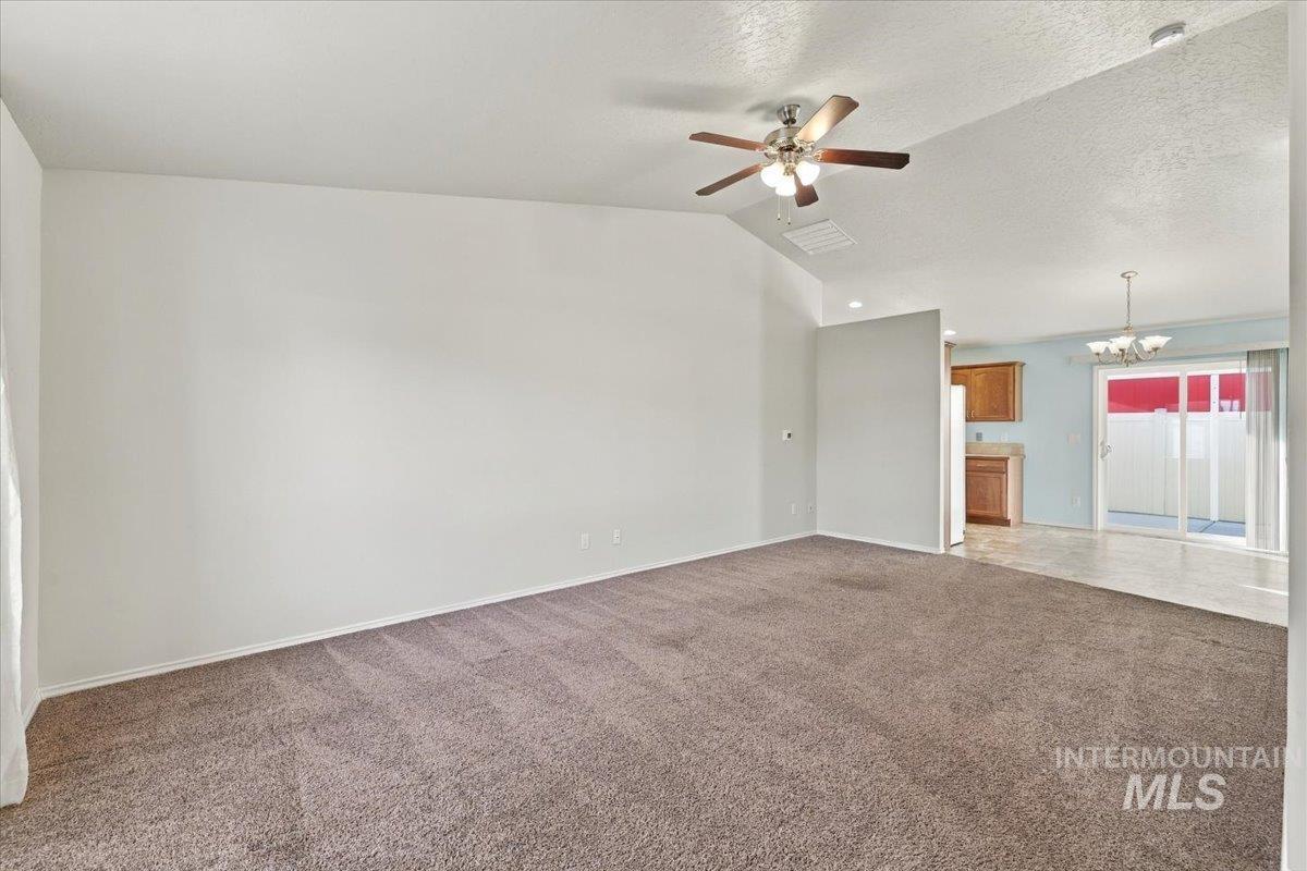2114 Alder Dr, Caldwell, Idaho 83605, 2 Bedrooms, 2 Bathrooms, Residential For Sale, Price $325,000, 99004250