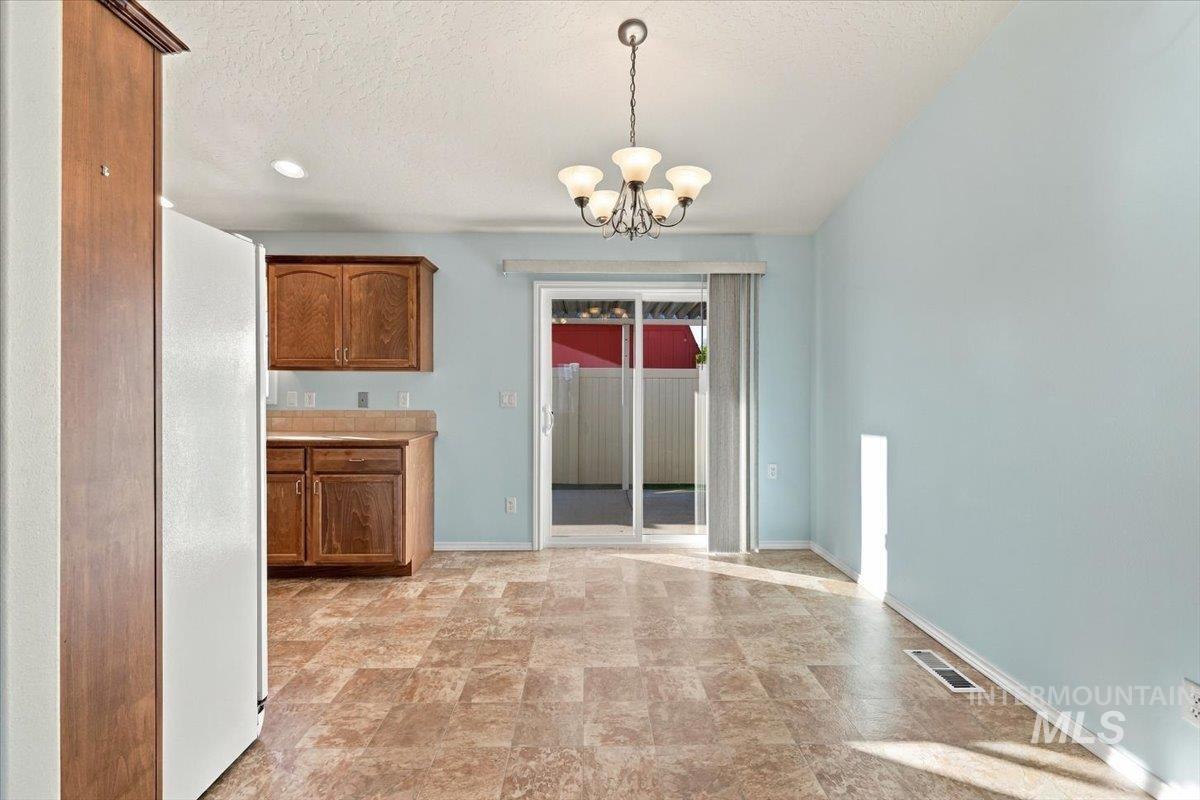 2114 Alder Dr, Caldwell, Idaho 83605, 2 Bedrooms, 2 Bathrooms, Residential For Sale, Price $325,000, 99004250