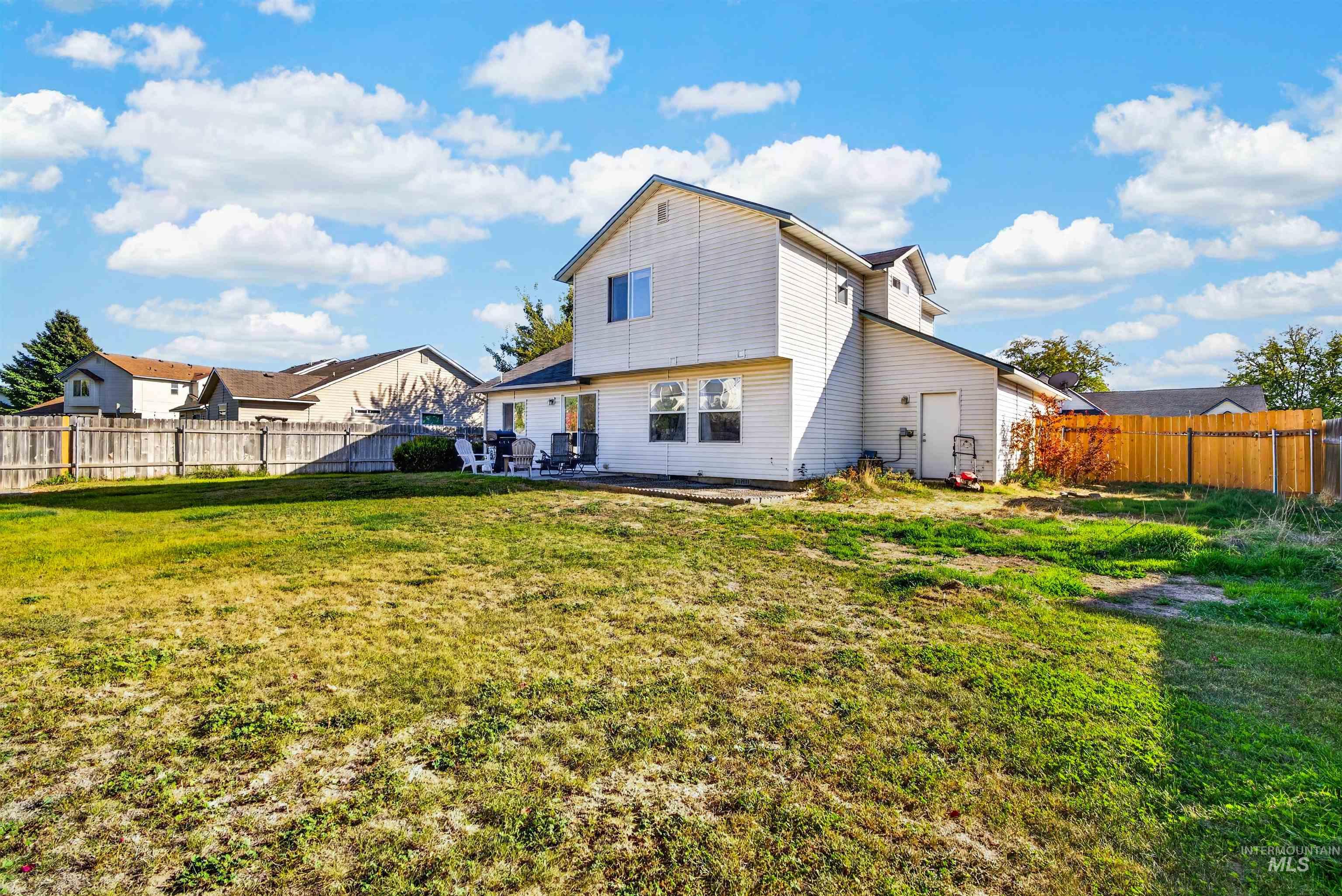 1600 W Roston Ct, Nampa, Idaho 83686, 4 Bedrooms, 2.5 Bathrooms, Residential For Sale, Price $380,000, 99004251