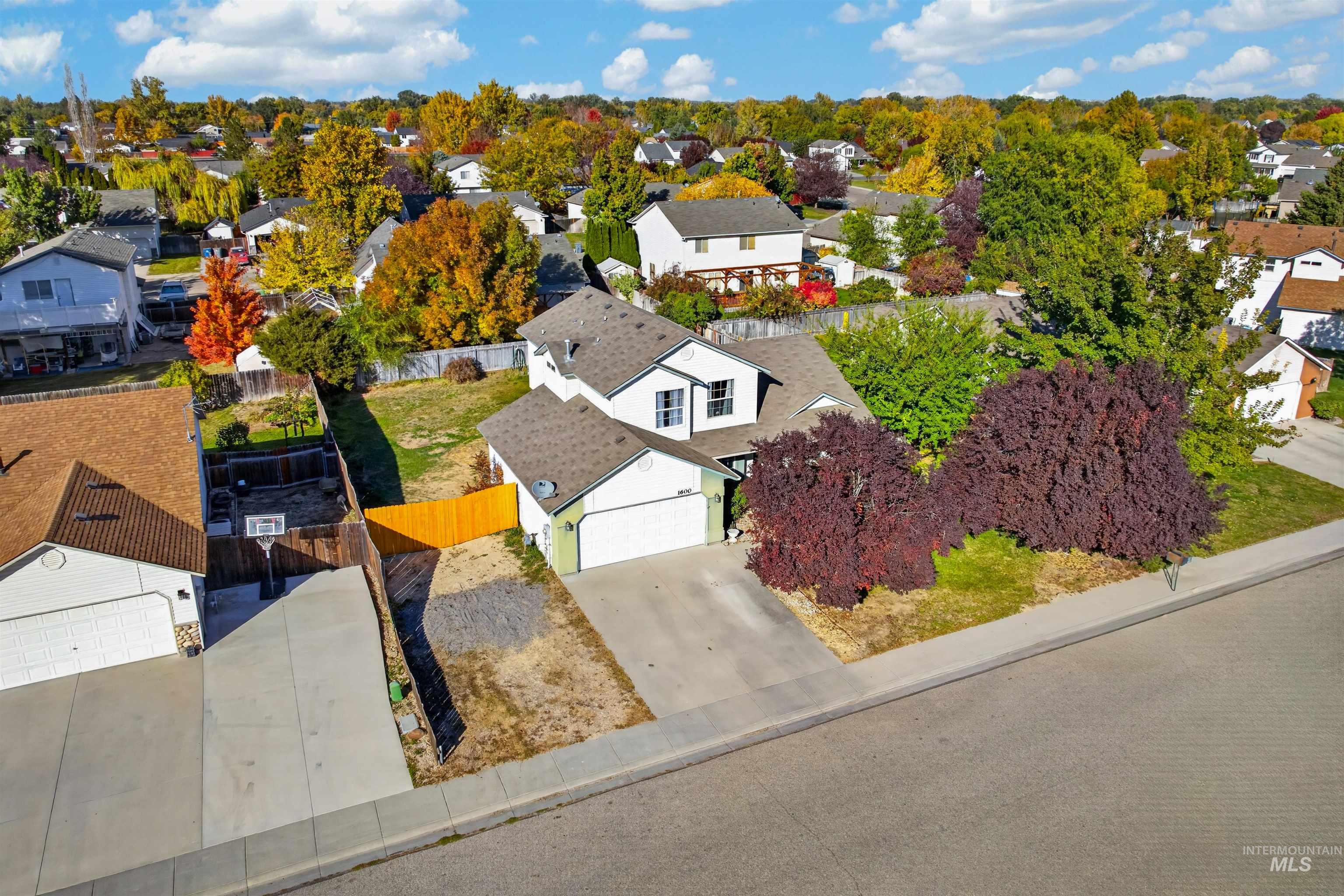 1600 W Roston Ct, Nampa, Idaho 83686, 4 Bedrooms, 2.5 Bathrooms, Residential For Sale, Price $380,000, 99004251
