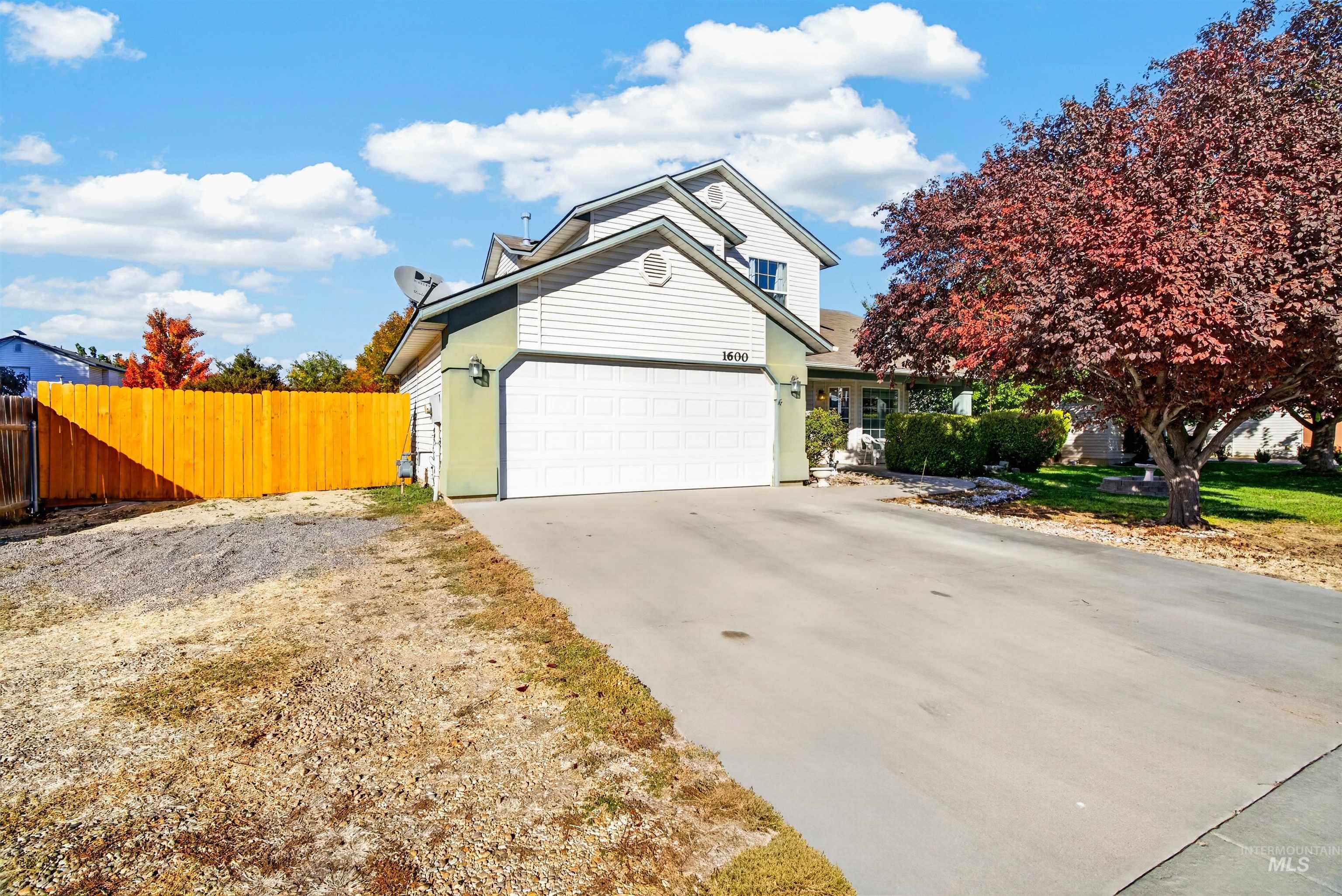 1600 W Roston Ct, Nampa, Idaho 83686, 4 Bedrooms, 2.5 Bathrooms, Residential For Sale, Price $380,000, 99004251