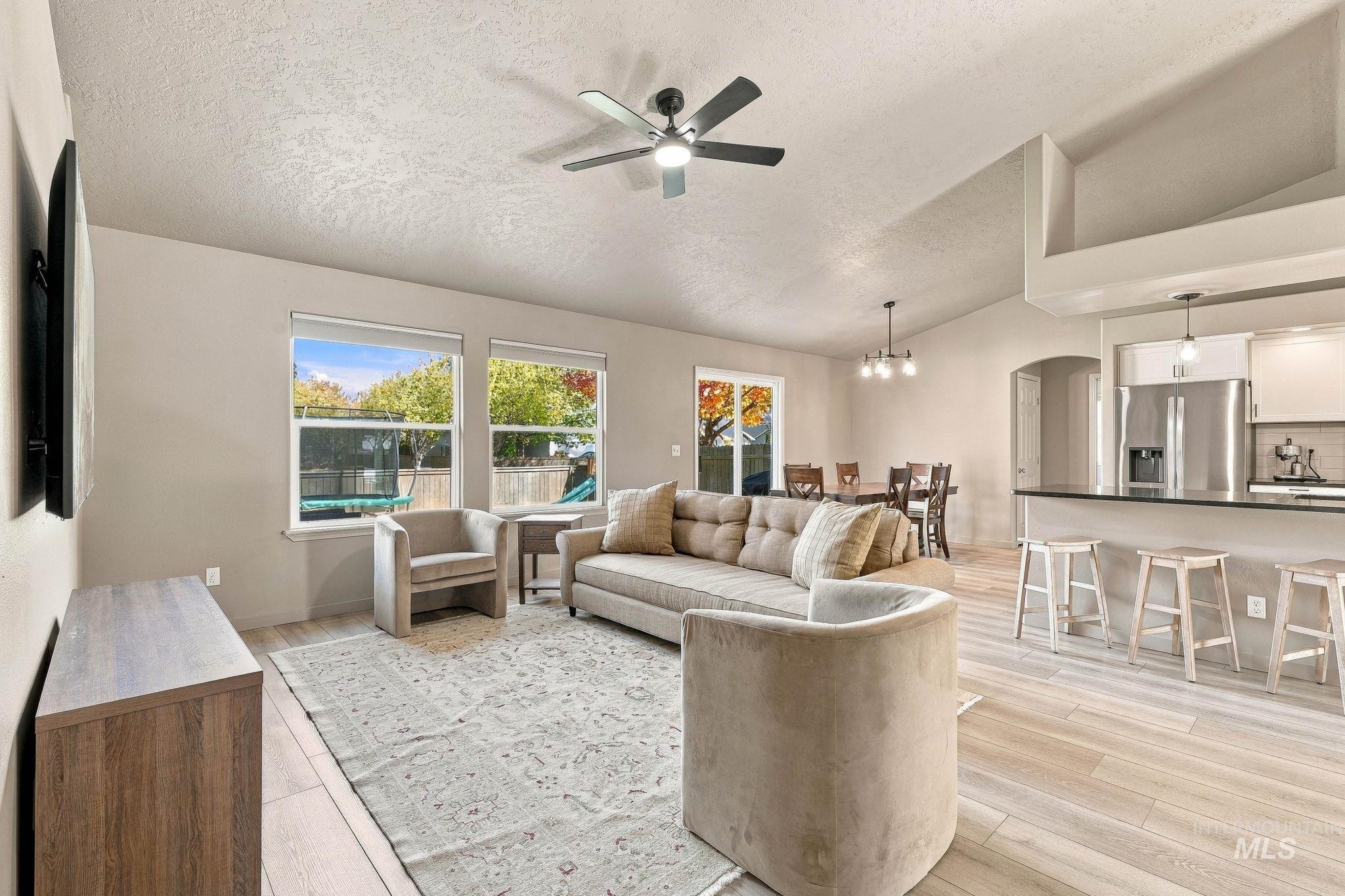 194 E Cornell Drive, Meridian, Idaho 83646, 4 Bedrooms, 2 Bathrooms, Residential For Sale, Price $535,000, 99004253