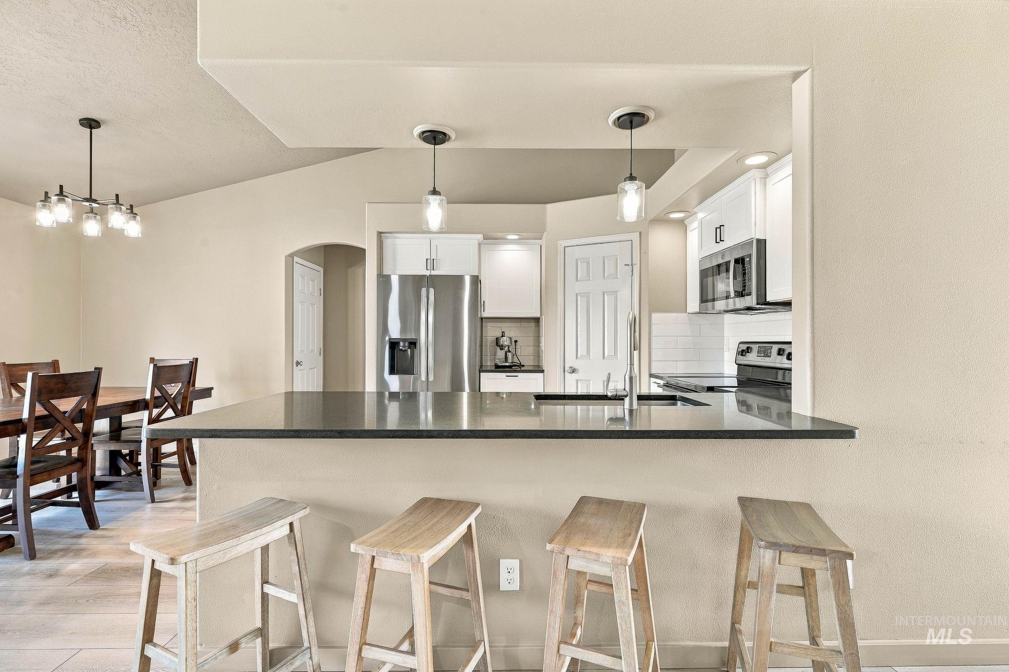 194 E Cornell Drive, Meridian, Idaho 83646, 4 Bedrooms, 2 Bathrooms, Residential For Sale, Price $535,000, 99004253