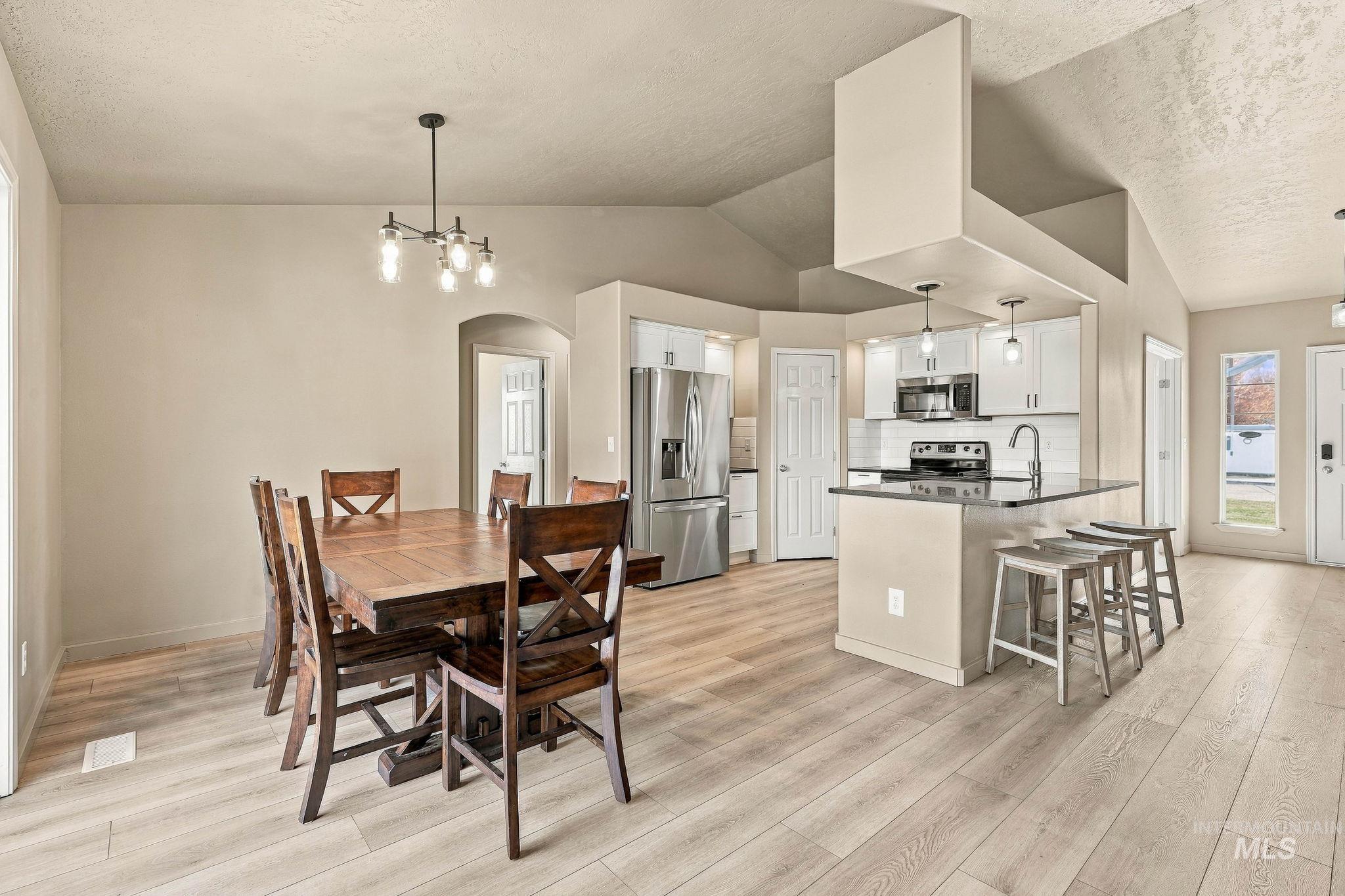 194 E Cornell Drive, Meridian, Idaho 83646, 4 Bedrooms, 2 Bathrooms, Residential For Sale, Price $535,000, 99004253