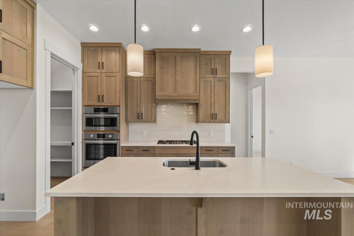 11126 S Corballis Ln., Kuna, Idaho 83634, 3 Bedrooms, 3 Bathrooms, Residential For Sale, Price $724,880, 99004255