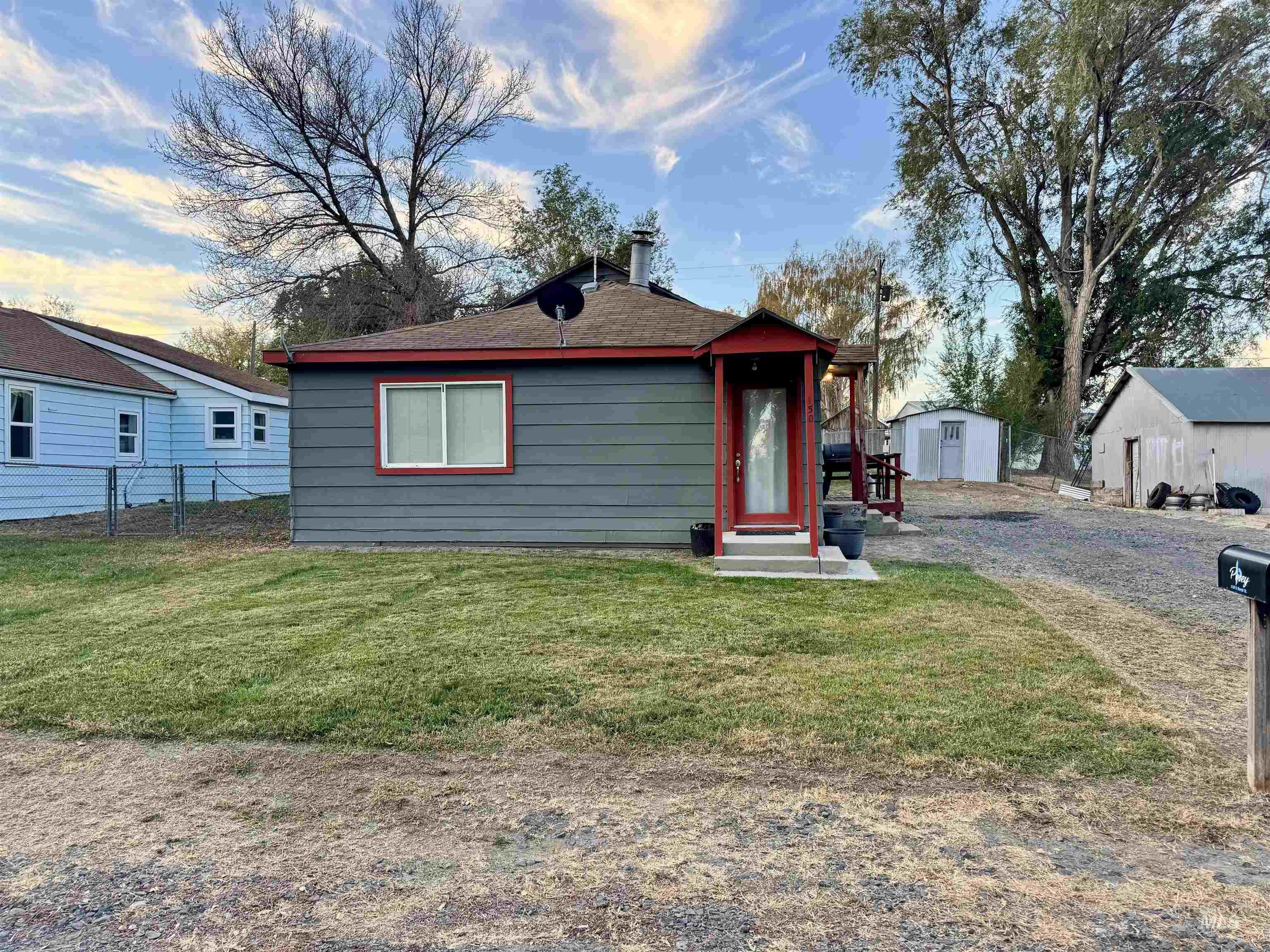 150 E Reed, Hagerman, Idaho 83332, 2 Bedrooms, 1 Bathroom, Residential For Sale, Price $215,000,MLS 99004256