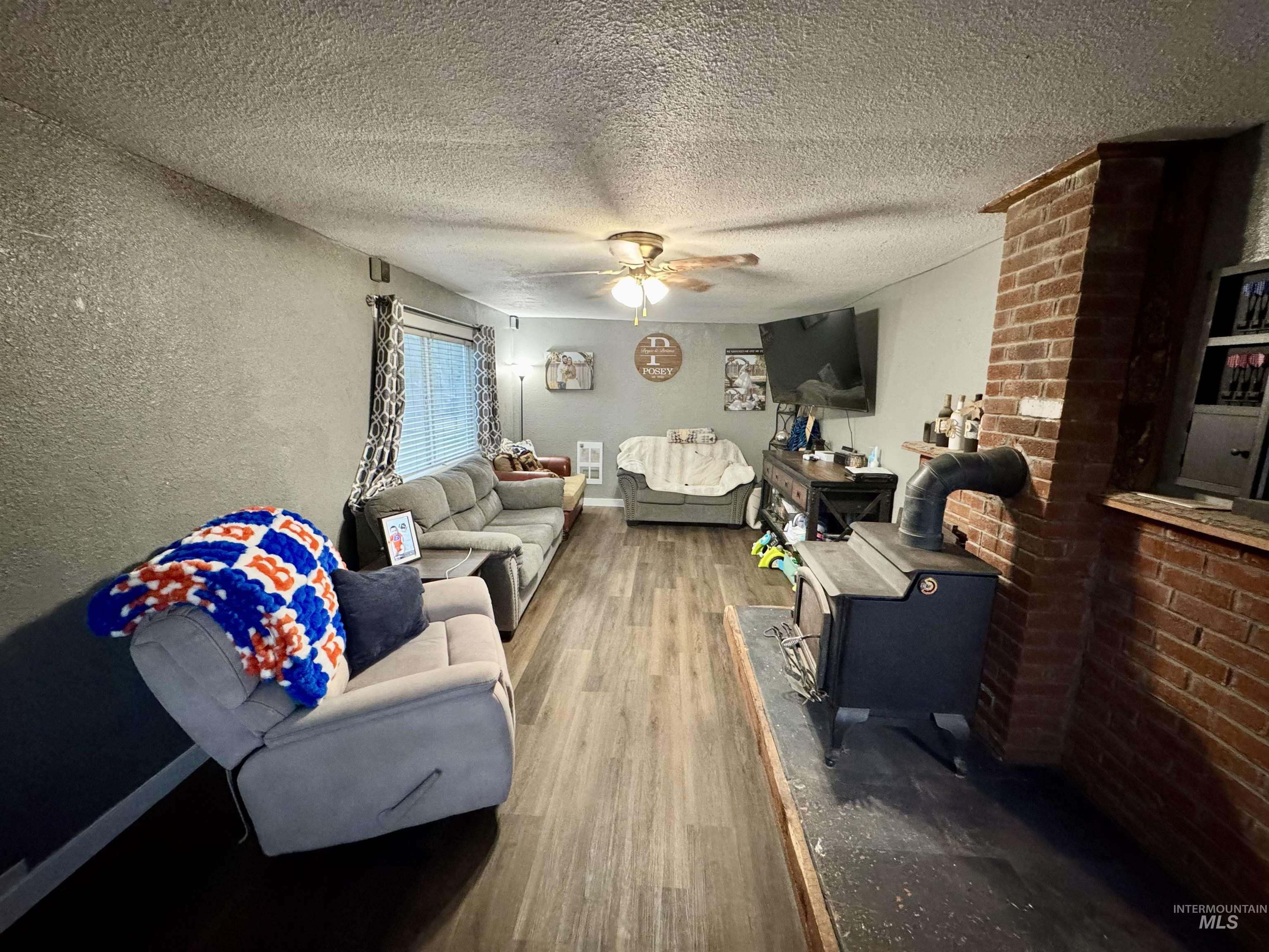 150 E Reed, Hagerman, Idaho 83332, 2 Bedrooms, 1 Bathroom, Residential For Sale, Price $215,000,MLS 99004256