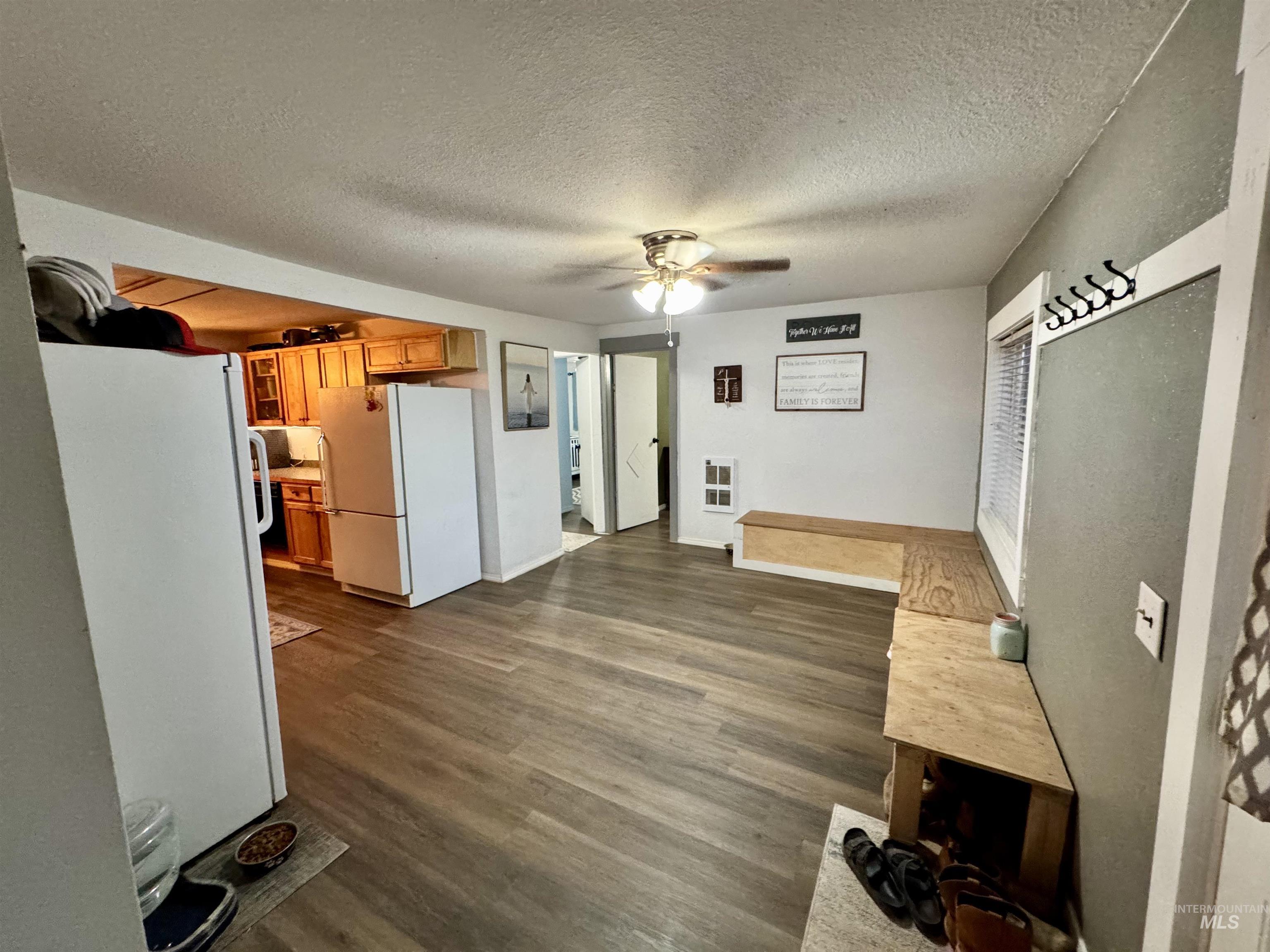 150 E Reed, Hagerman, Idaho 83332, 2 Bedrooms, 1 Bathroom, Residential For Sale, Price $215,000,MLS 99004256