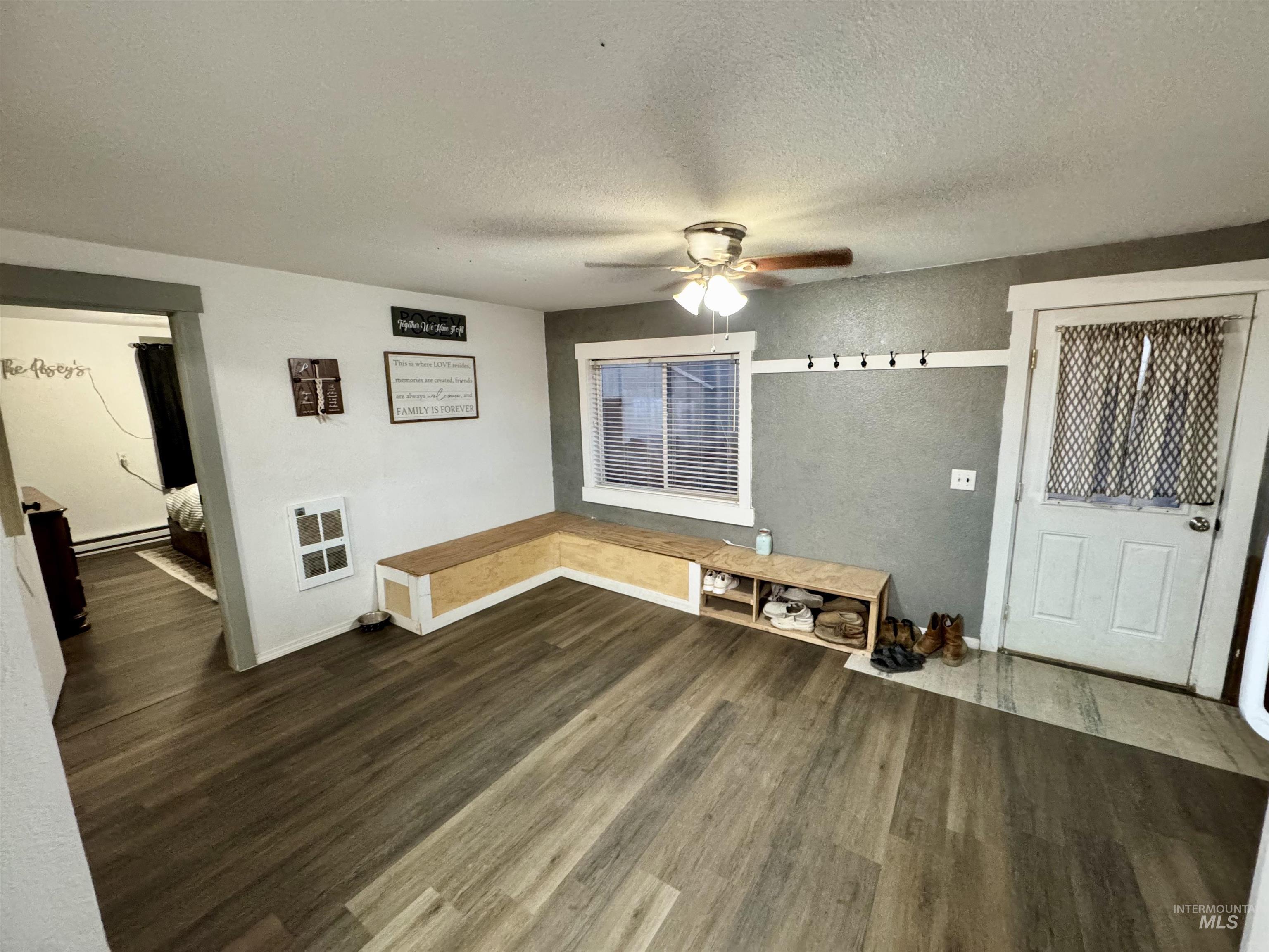 150 E Reed, Hagerman, Idaho 83332, 2 Bedrooms, 1 Bathroom, Residential For Sale, Price $215,000,MLS 99004256