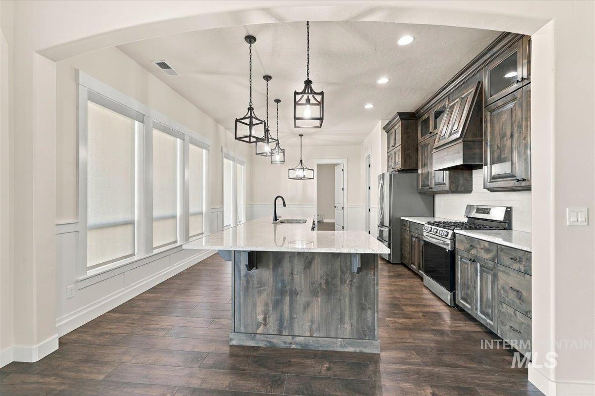 17301 Maple River Court, Caldwell, Idaho 83607, 5 Bedrooms, 3 Bathrooms, Residential For Sale, Price $1,090,000,MLS 99004258