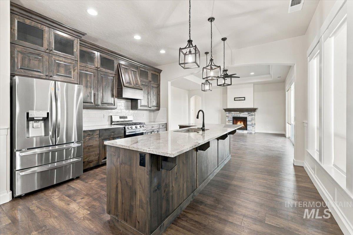 17301 Maple River Court, Caldwell, Idaho 83607, 5 Bedrooms, 3 Bathrooms, Residential For Sale, Price $1,090,000,MLS 99004258