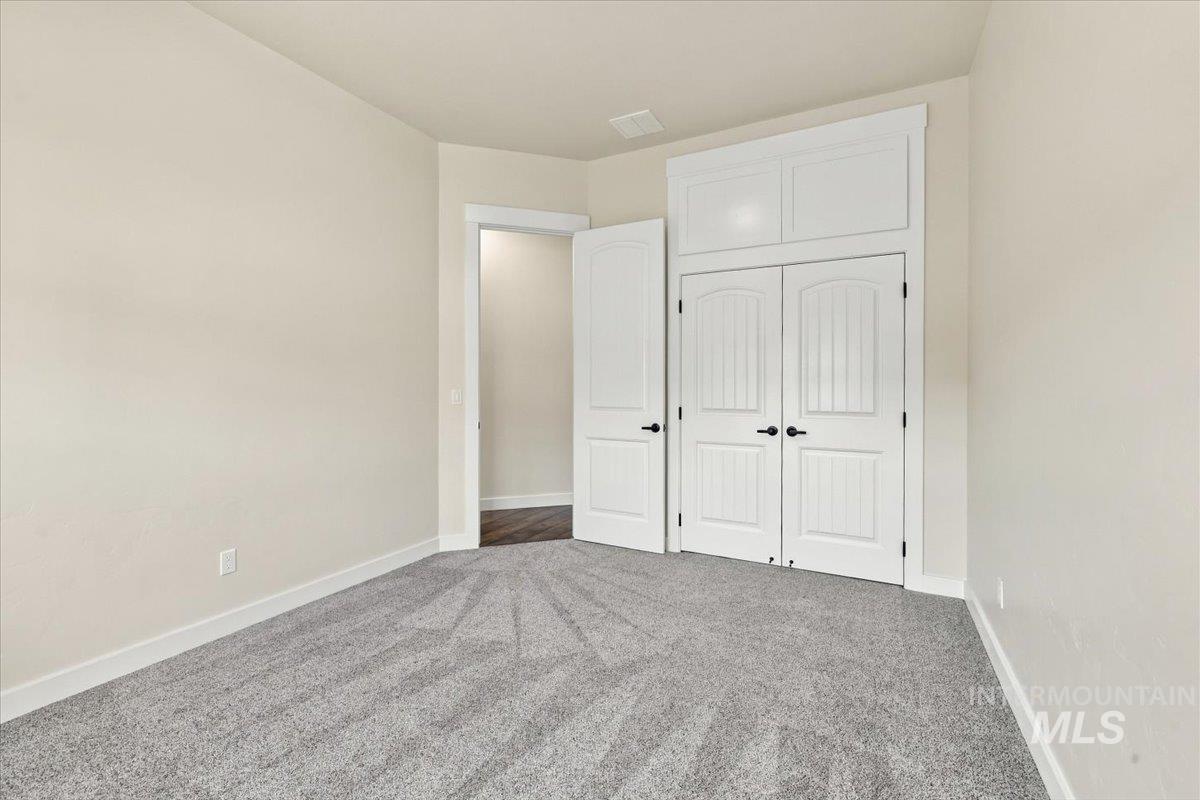 17301 Maple River Court, Caldwell, Idaho 83607, 5 Bedrooms, 3 Bathrooms, Residential For Sale, Price $1,090,000,MLS 99004258