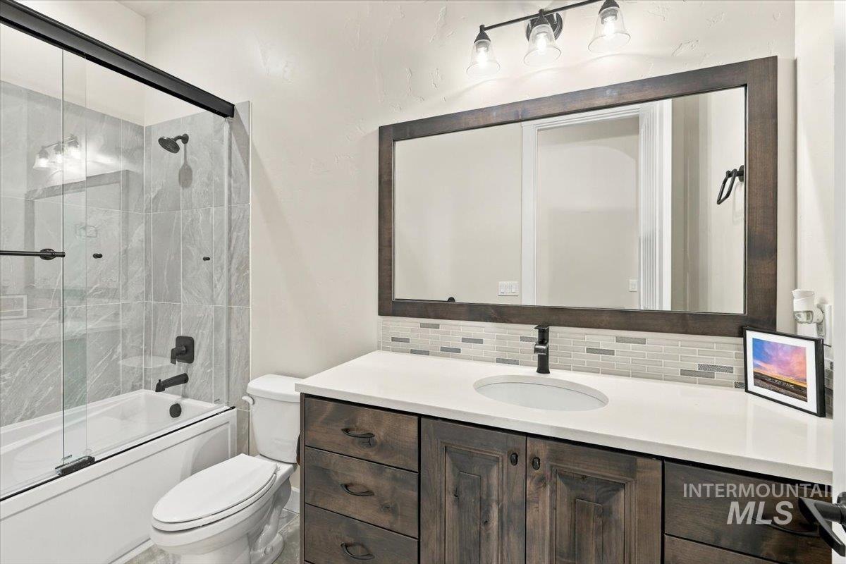 17301 Maple River Court, Caldwell, Idaho 83607, 5 Bedrooms, 3 Bathrooms, Residential For Sale, Price $1,090,000,MLS 99004258