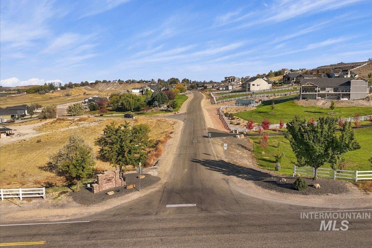 17301 Maple River Court, Caldwell, Idaho 83607, 5 Bedrooms, 3 Bathrooms, Residential For Sale, Price $1,090,000,MLS 99004258