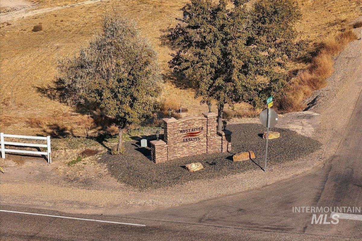 17301 Maple River Court, Caldwell, Idaho 83607, 5 Bedrooms, 3 Bathrooms, Residential For Sale, Price $1,090,000,MLS 99004258