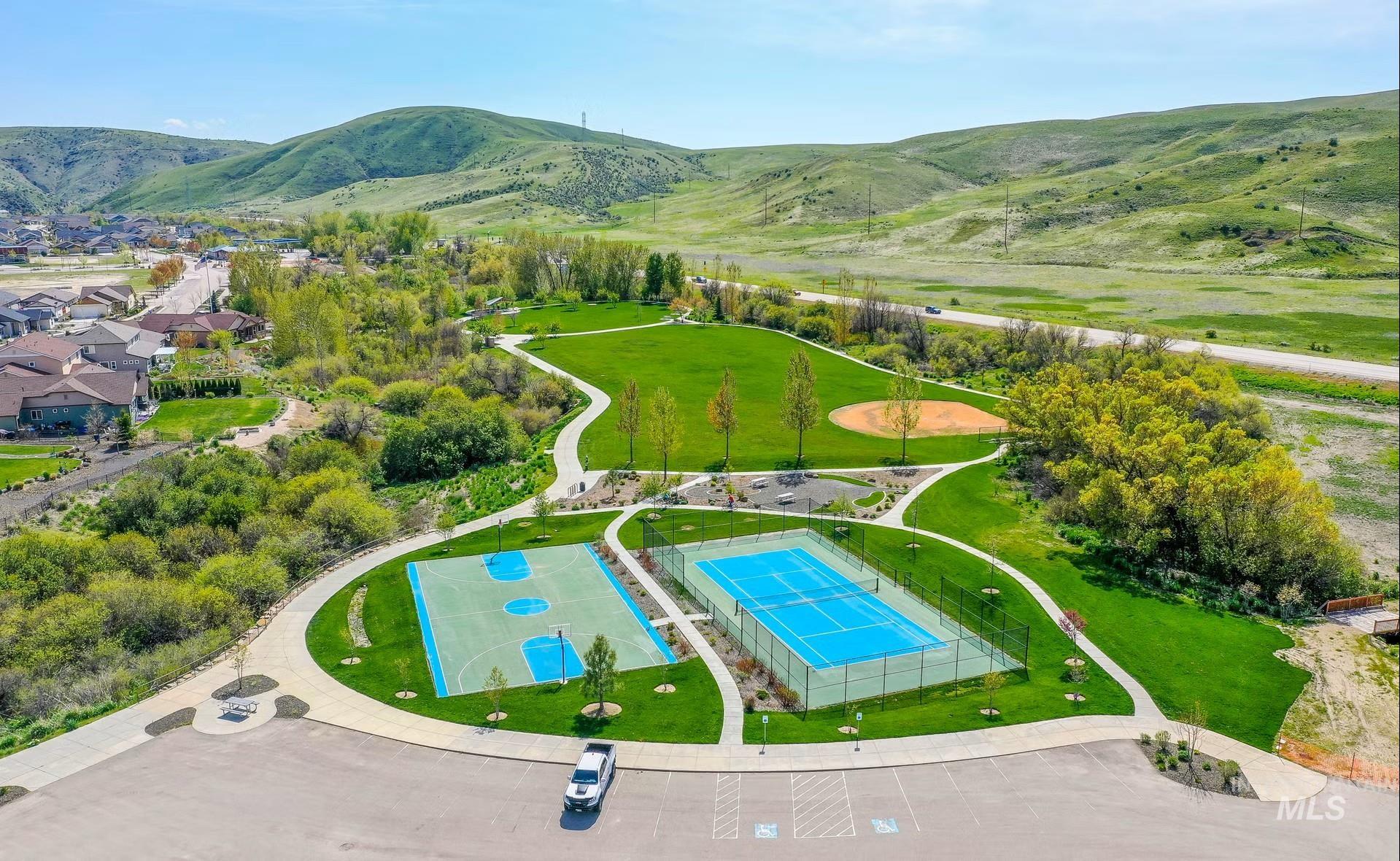 5818 W Avimor Dr, Eagle, Idaho 83629, 4 Bedrooms, 2.5 Bathrooms, Residential For Sale, Price $526,880, 99004260