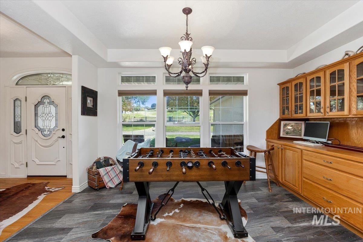 4335 N 1400 E, Buhl, Idaho 83316, 4 Bedrooms, 6 Bathrooms, Residential For Sale, Price $825,000, 99004261