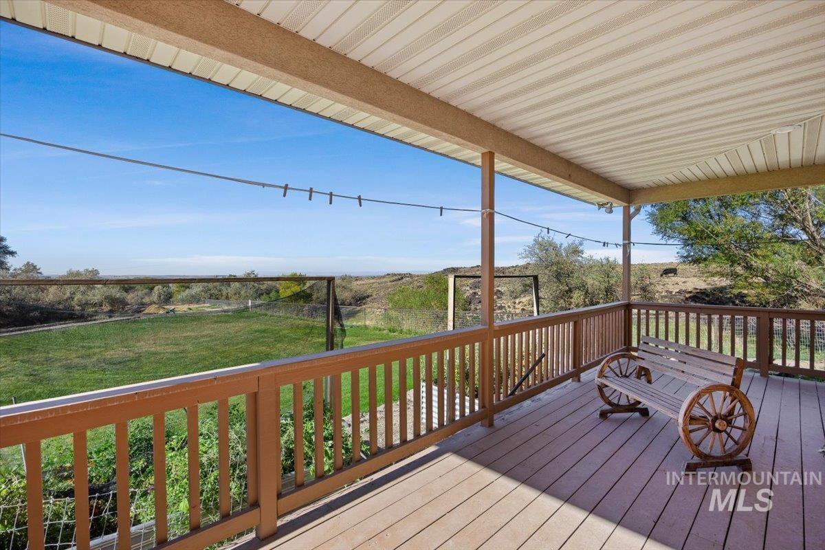 4335 N 1400 E, Buhl, Idaho 83316, 4 Bedrooms, 6 Bathrooms, Residential For Sale, Price $825,000, 99004261