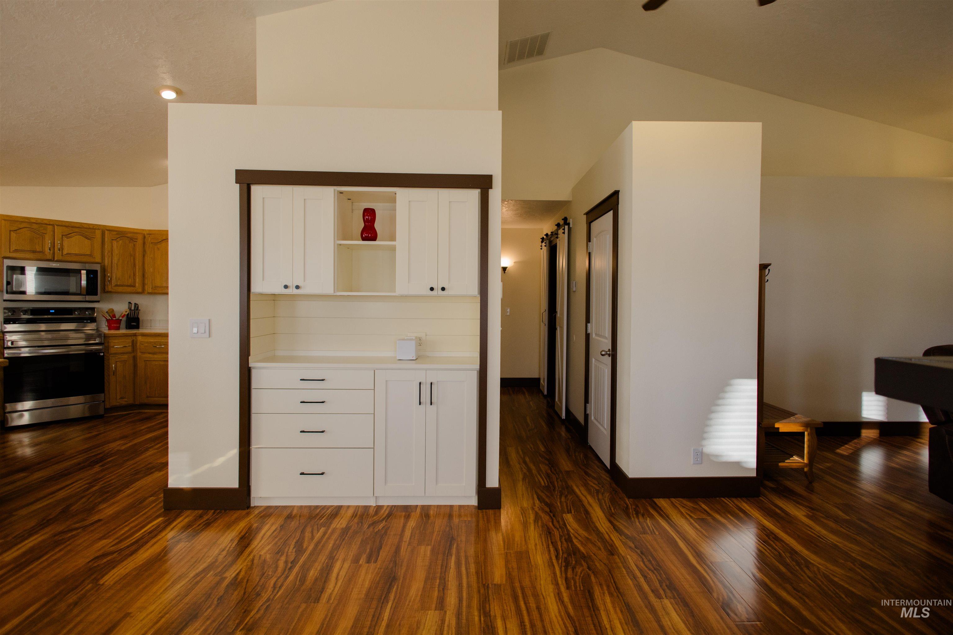 1765 Knight Ct, Mountain Home, Idaho 83647, 3 Bedrooms, 2 Bathrooms, Residential For Sale, Price $378,000, 99004263