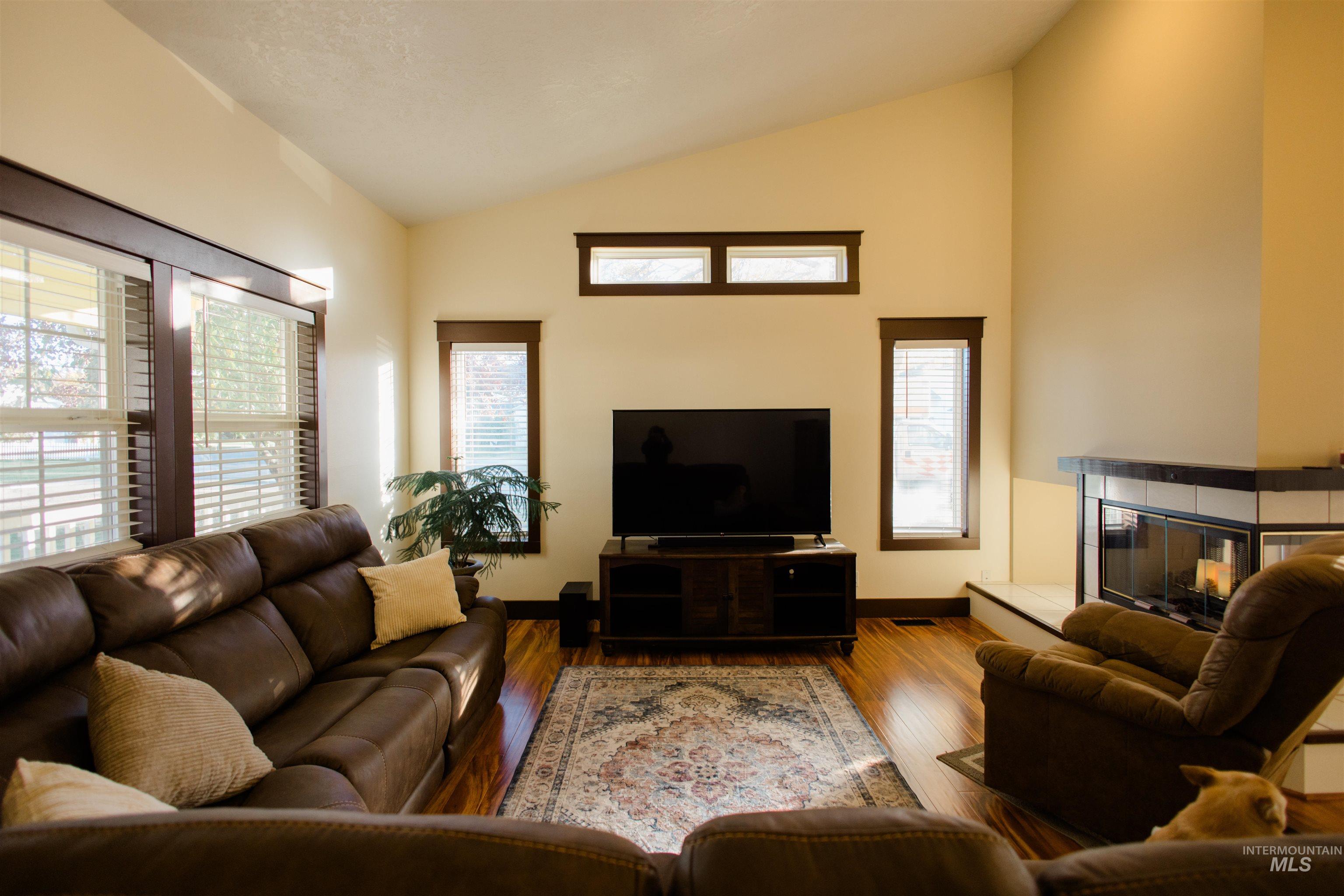 1765 Knight Ct, Mountain Home, Idaho 83647, 3 Bedrooms, 2 Bathrooms, Residential For Sale, Price $378,000, 99004263