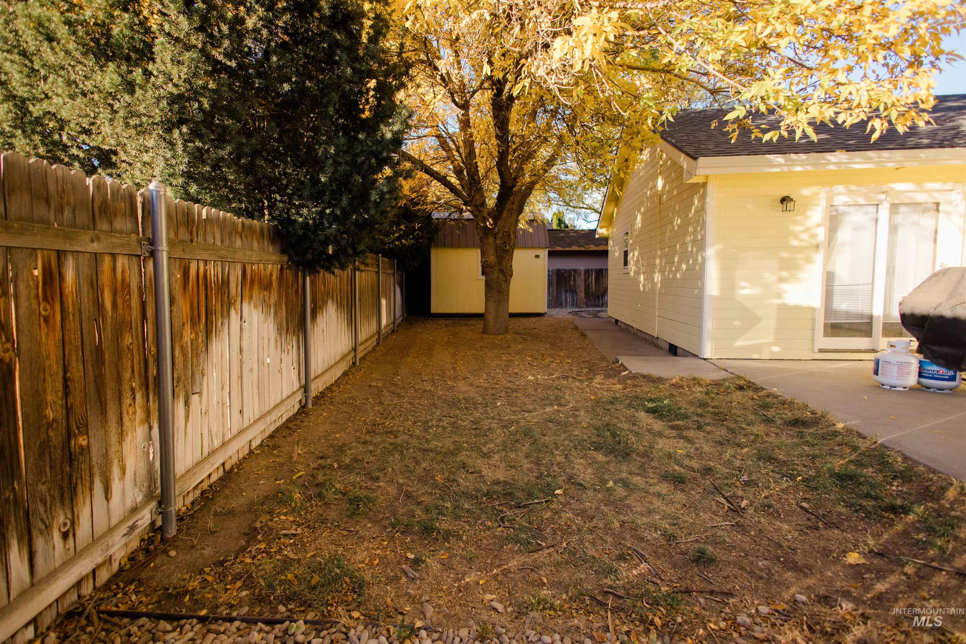 1765 Knight Ct, Mountain Home, Idaho 83647, 3 Bedrooms, 2 Bathrooms, Residential For Sale, Price $378,000, 99004263