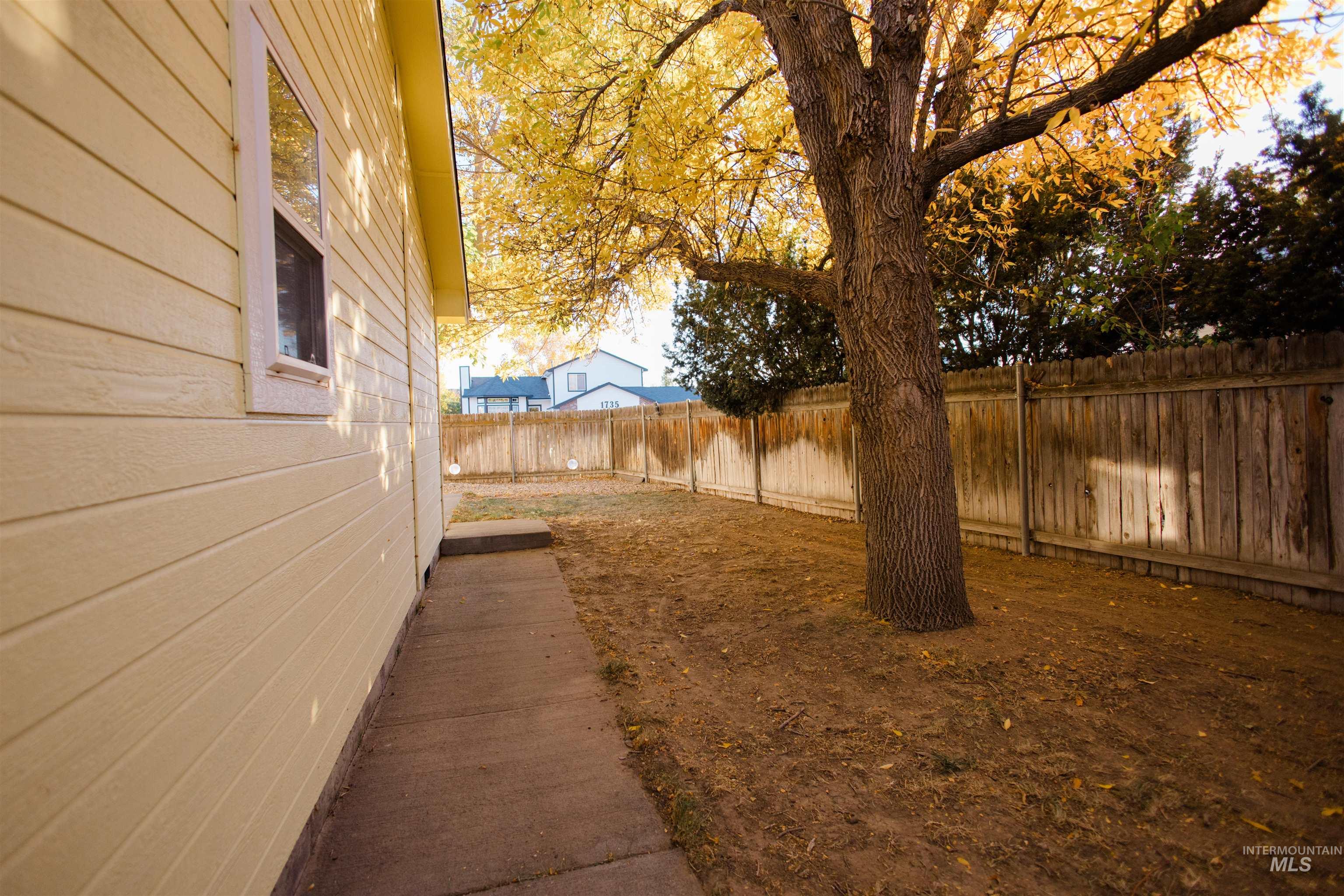 1765 Knight Ct, Mountain Home, Idaho 83647, 3 Bedrooms, 2 Bathrooms, Residential For Sale, Price $378,000, 99004263