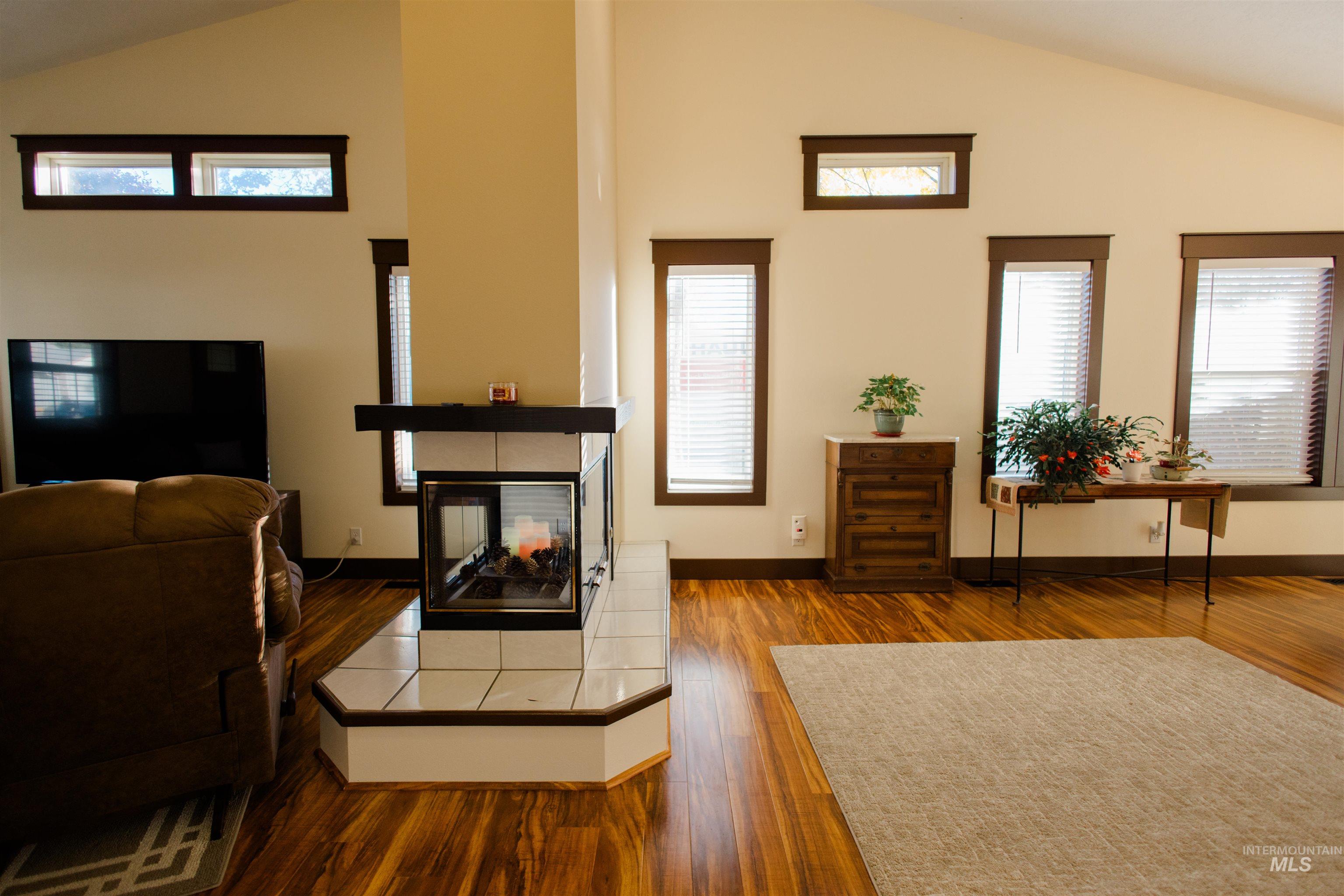1765 Knight Ct, Mountain Home, Idaho 83647, 3 Bedrooms, 2 Bathrooms, Residential For Sale, Price $378,000, 99004263