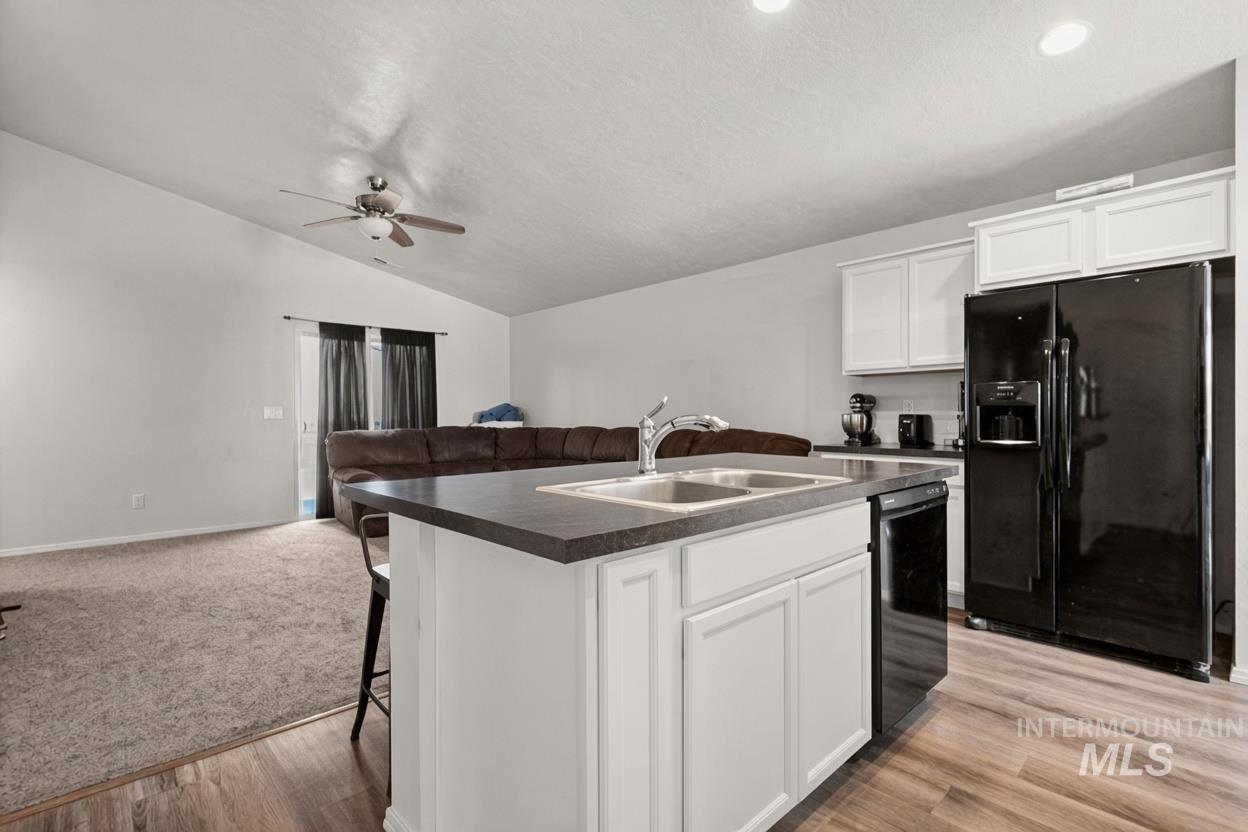 800 SW Lago Dr, Mountain Home, Idaho 83647, 3 Bedrooms, 2 Bathrooms, Residential For Sale, Price $359,900, 99004328