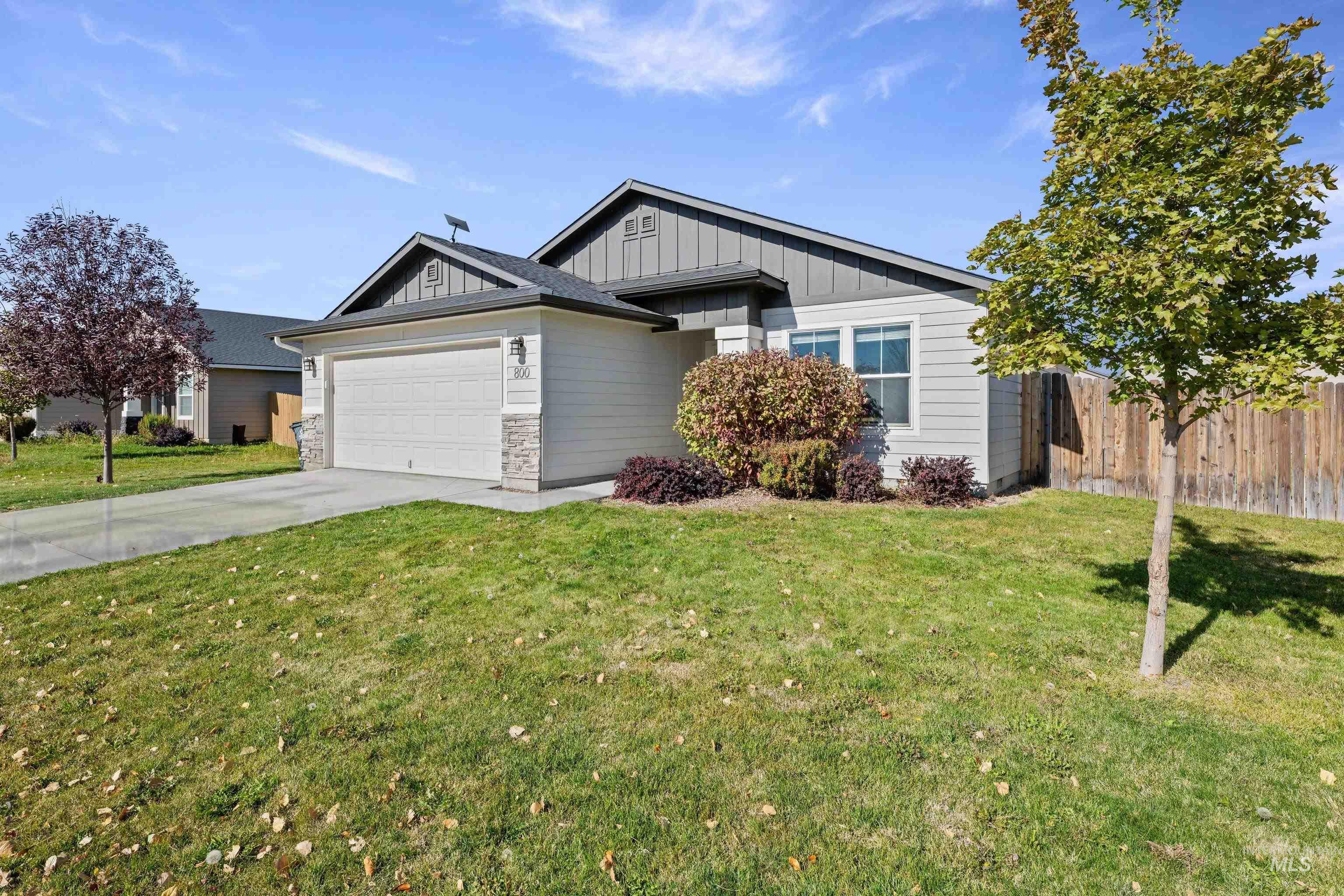 800 SW Lago Dr, Mountain Home, Idaho 83647, 3 Bedrooms, 2 Bathrooms, Residential For Sale, Price $359,900, 99004328